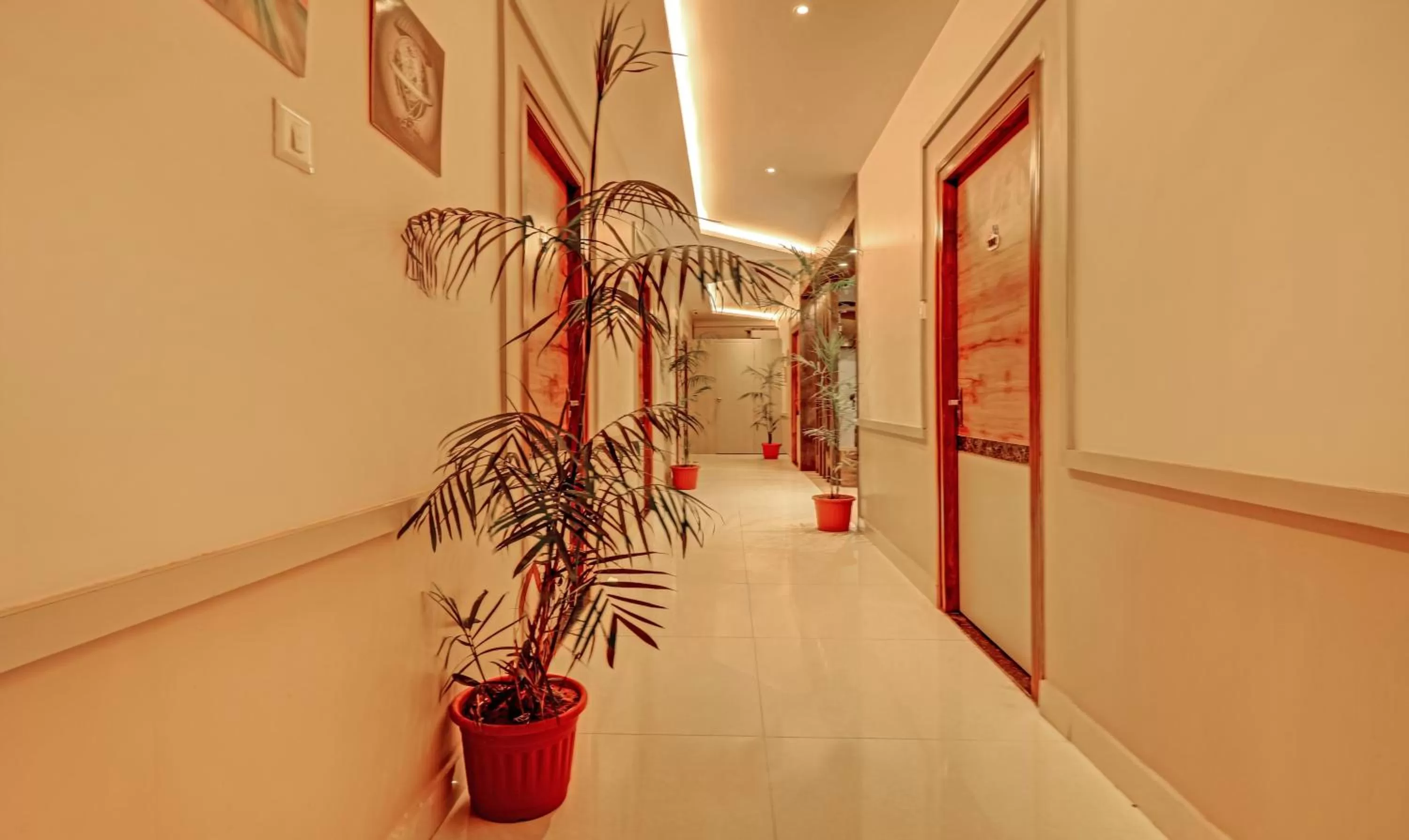 Lobby or reception in Treebo Rainbow Grand