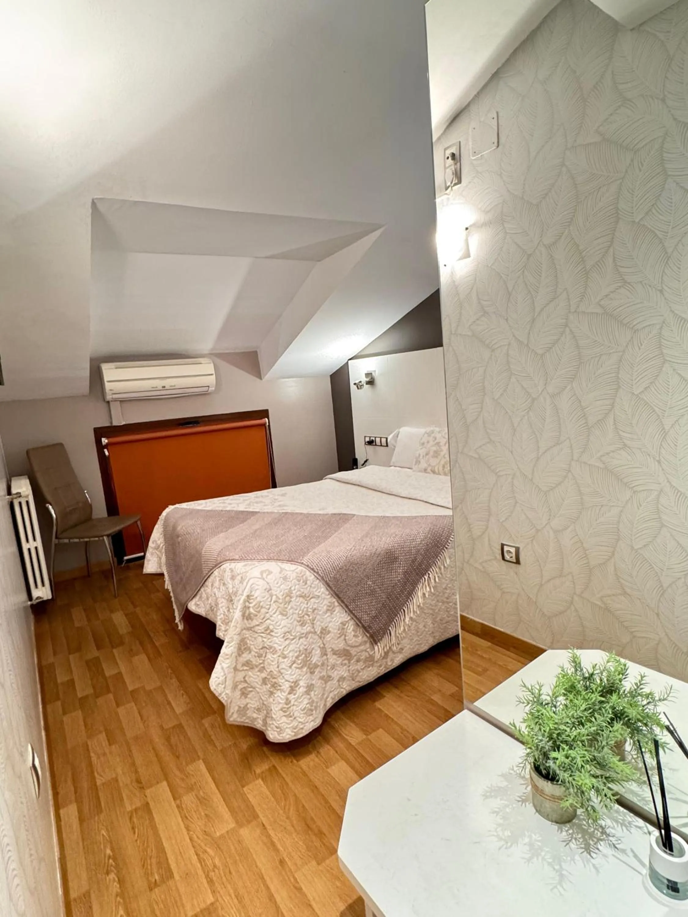 Bedroom, Bed in Hotel El Acebo