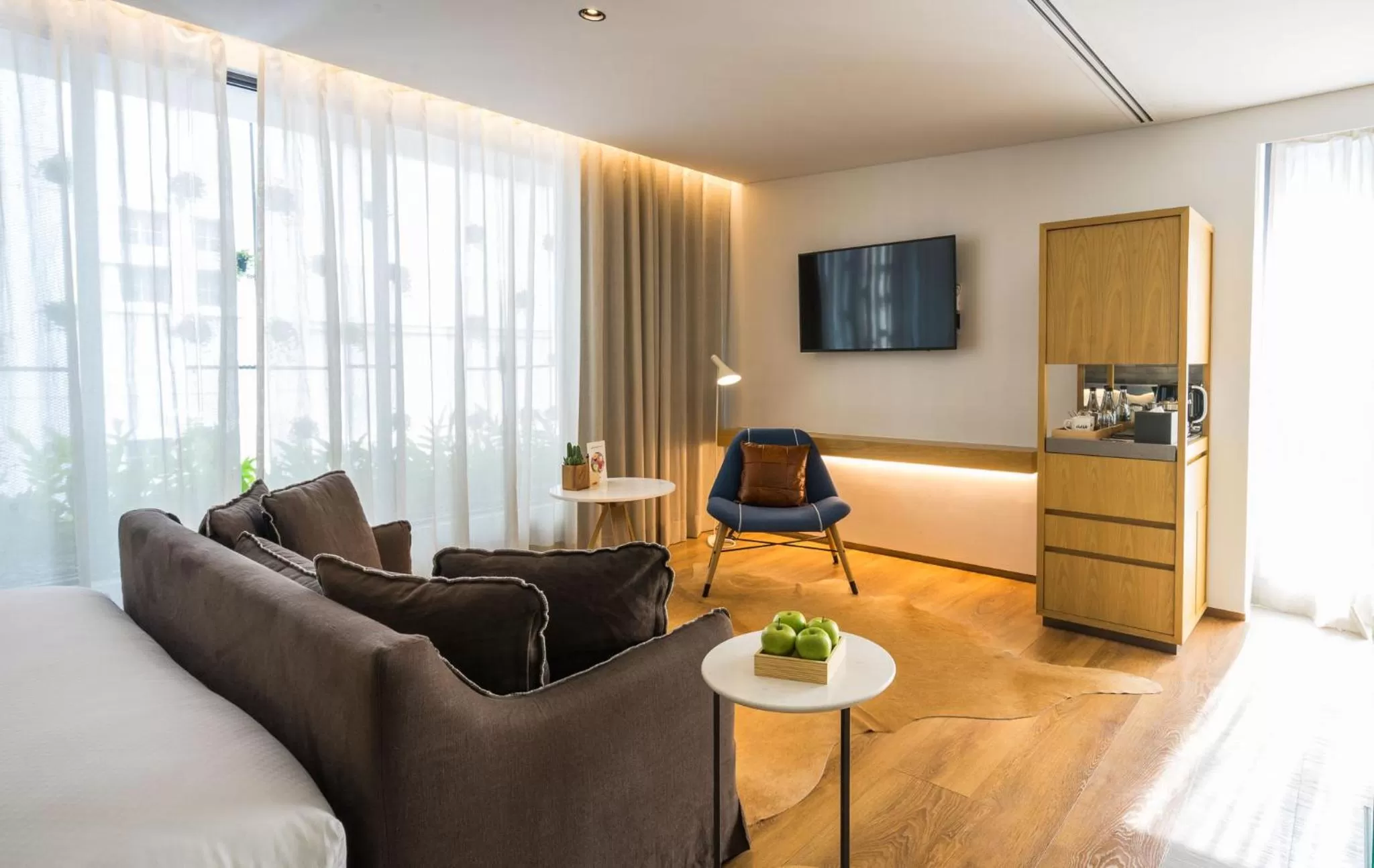 TV and multimedia in Ad Lib Hotel Bangkok