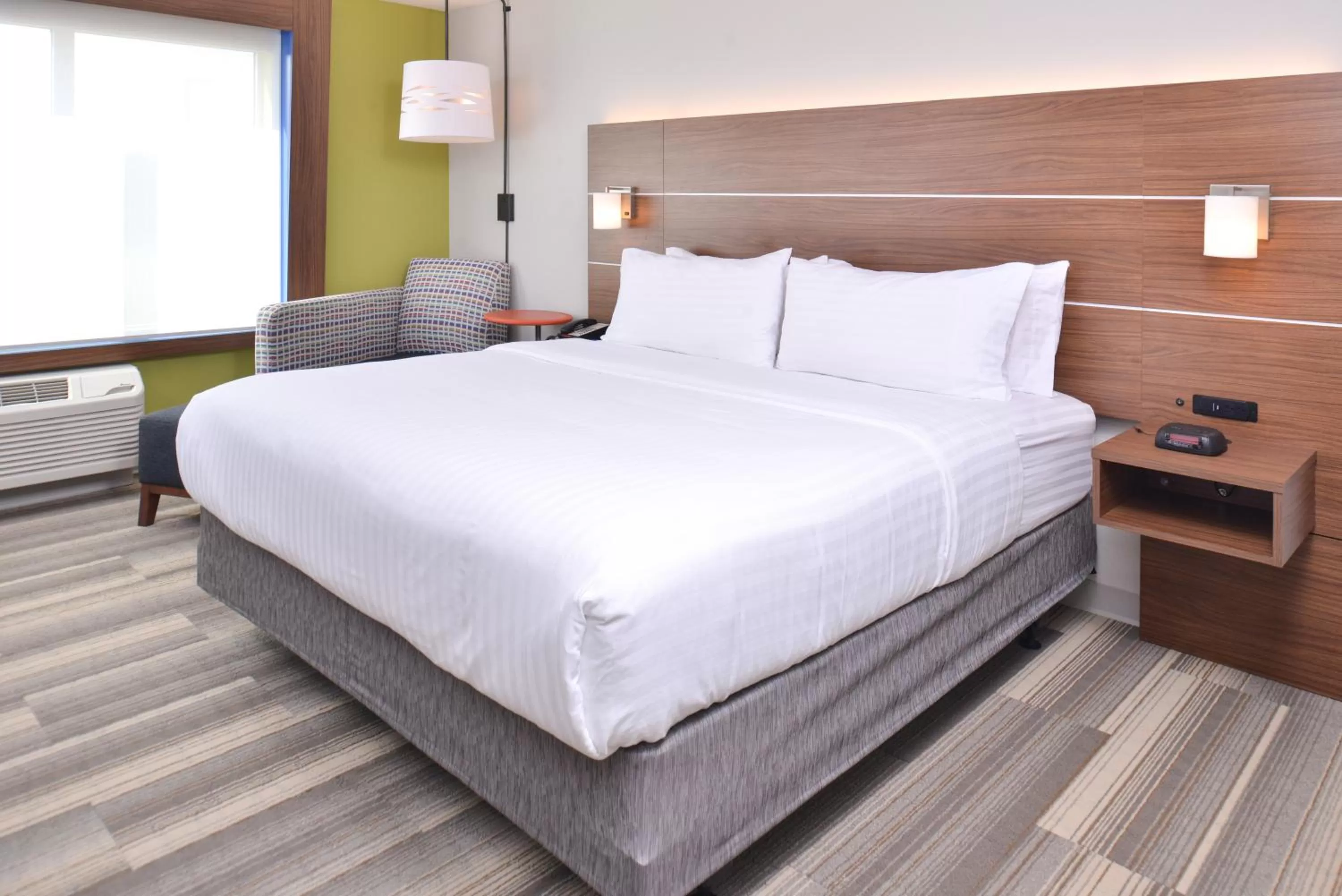 Photo of the whole room, Bed in Holiday Inn Express & Suites Omaha Airport by IHG