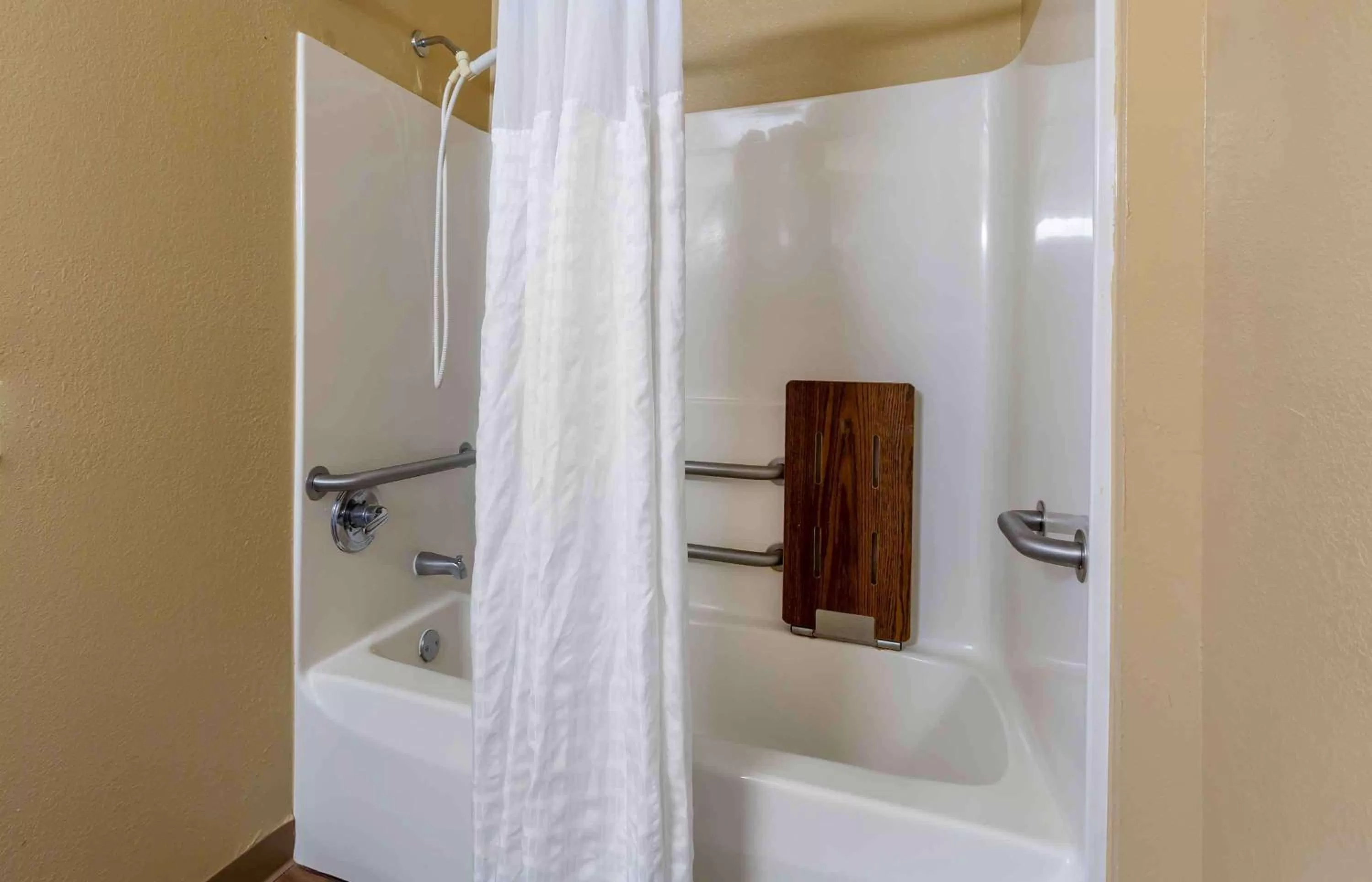 Bathroom in Extended Stay America Suites - Washington, DC - Gaithersburg - South