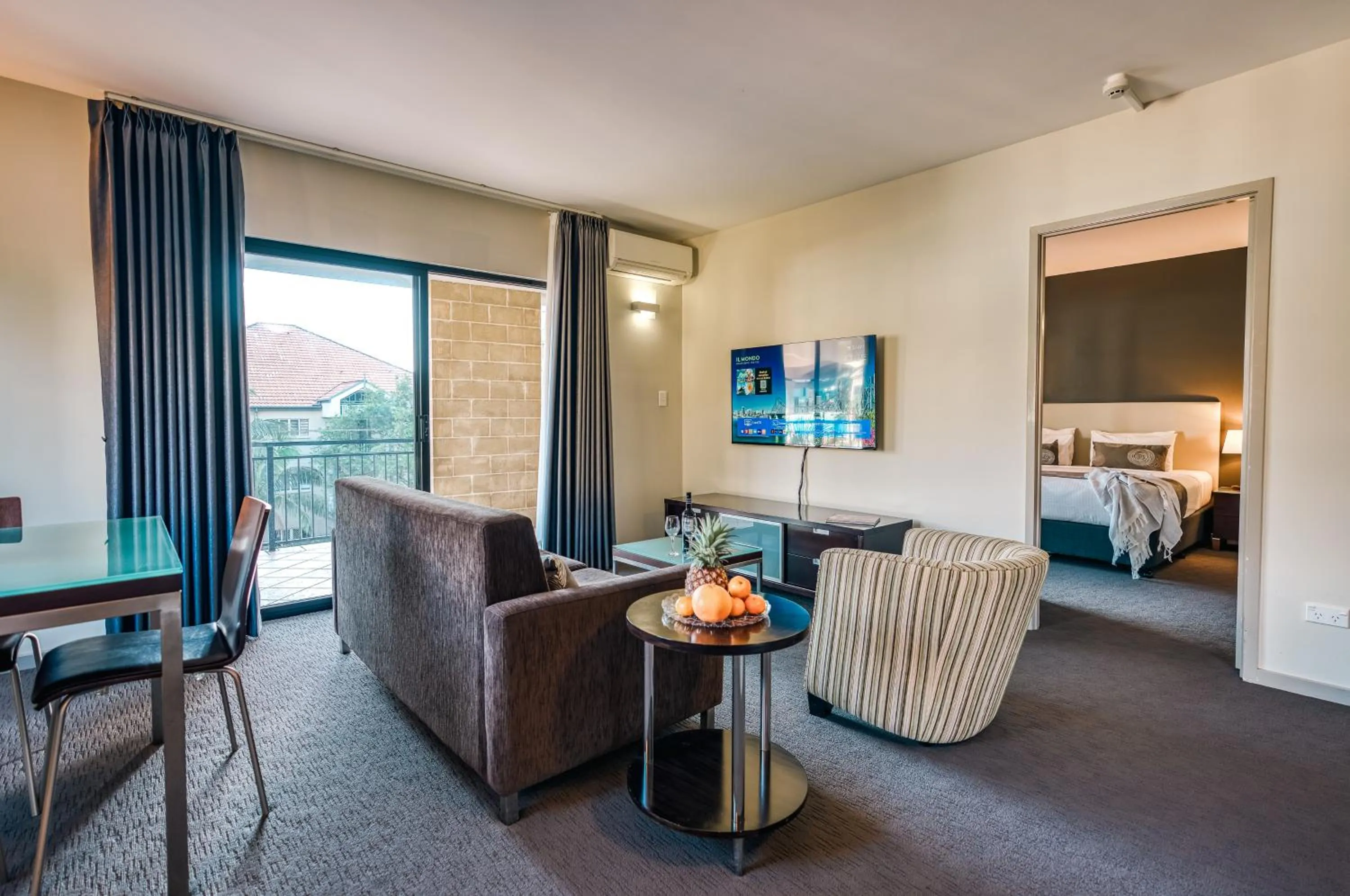 Living room, Bed in Il Mondo Boutique Hotel