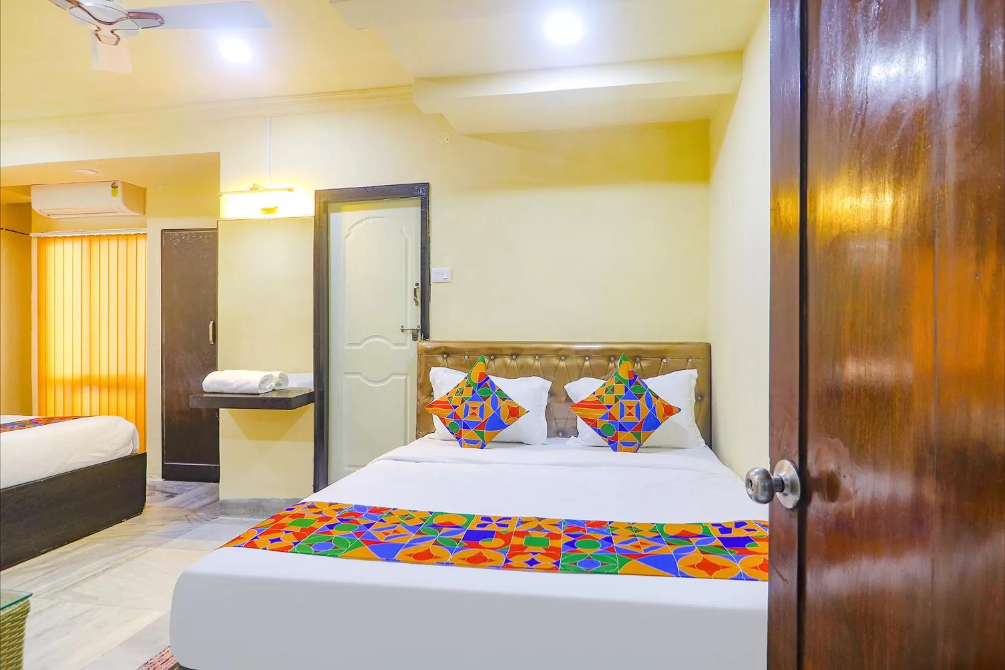 Photo of the whole room, Bed in FabHotel Fortune Grand - Nr Lakdikapul Metro Station