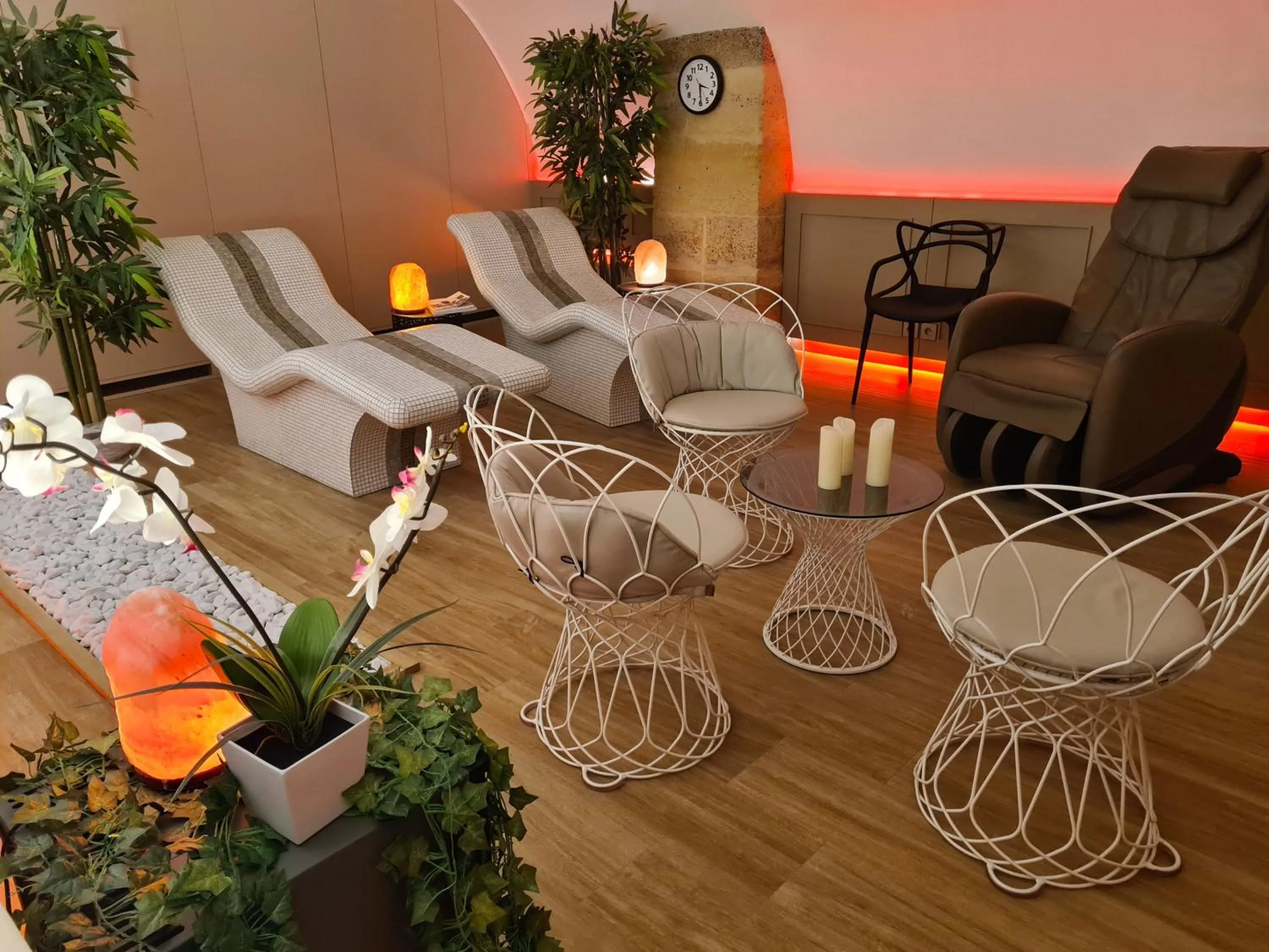 Massage in Hôtel Brésil Opéra SPA