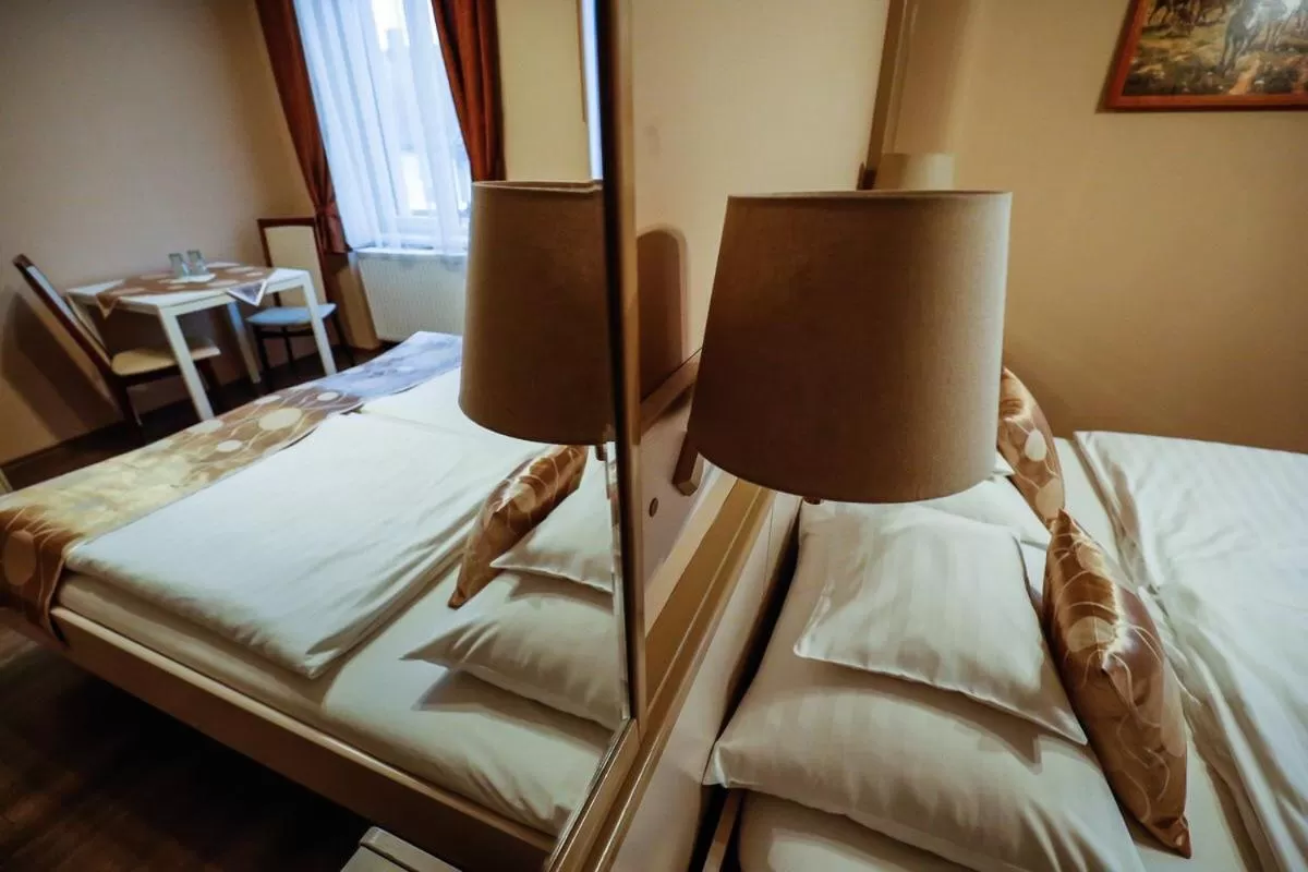 Bed in Gőzmalom Étterem és Panzió