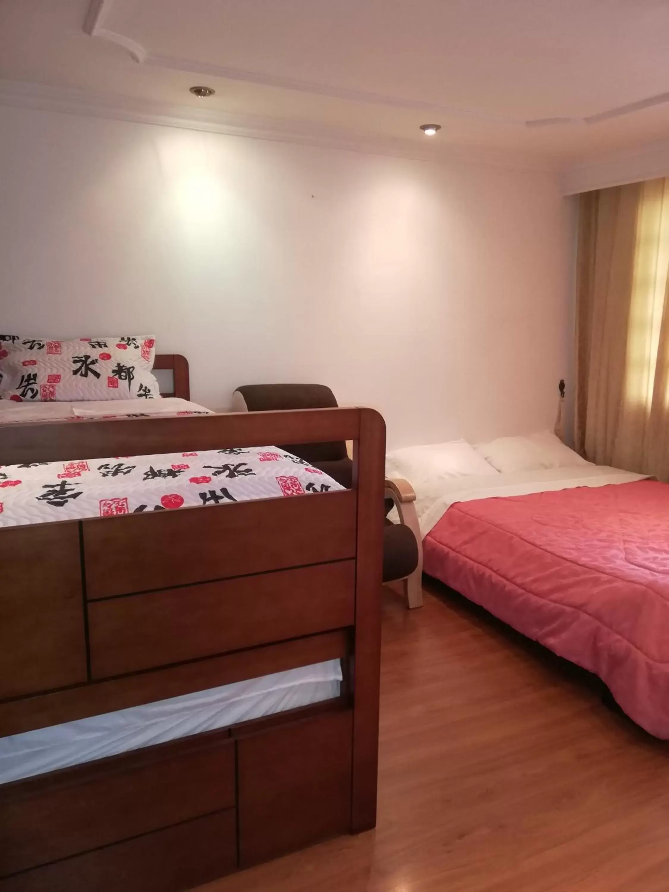 Superior Quadruple Room in D'lujo Superior Quadruple Room in D'lujo