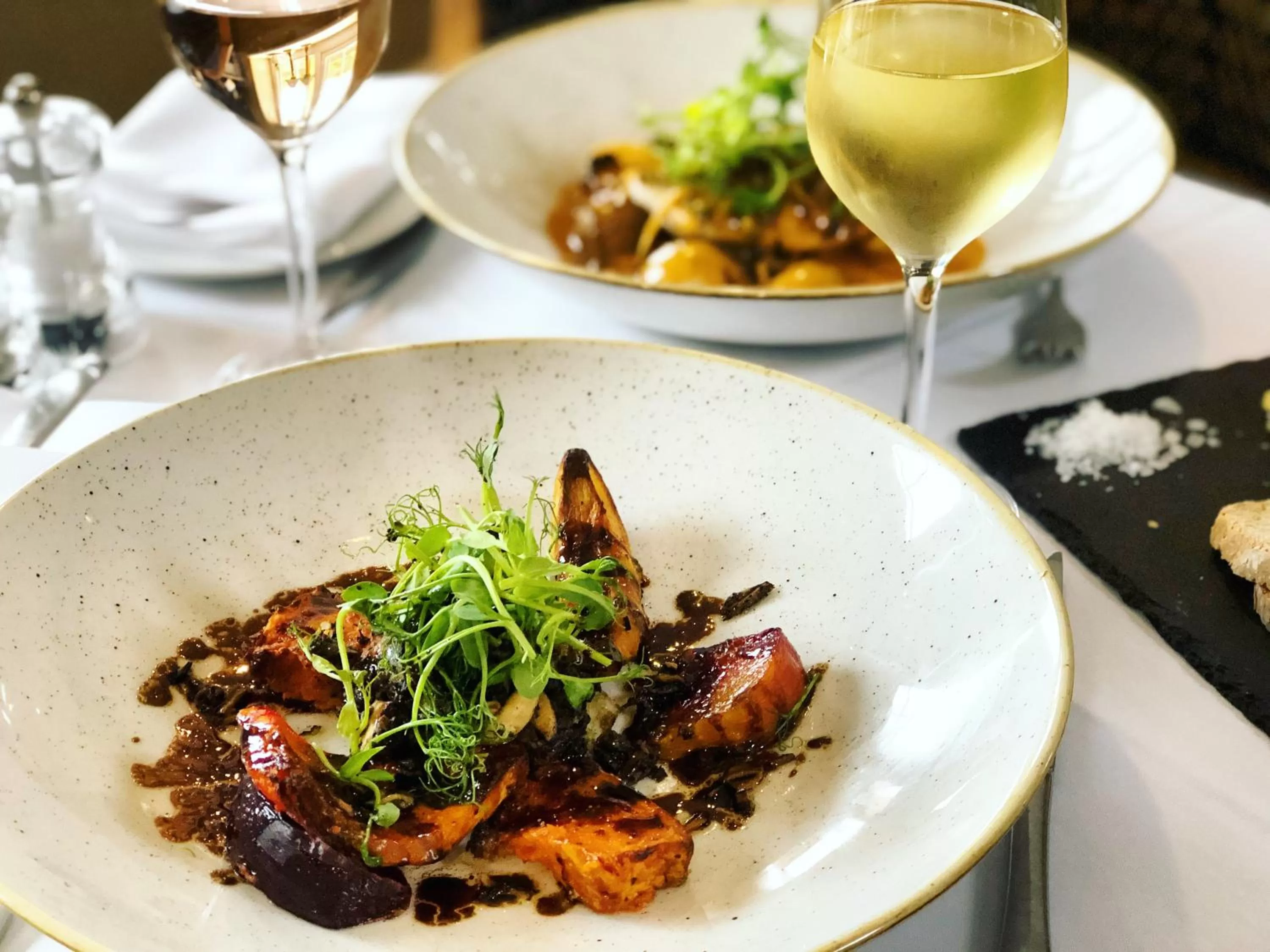 Restaurant/places to eat in Crouchers Hotel