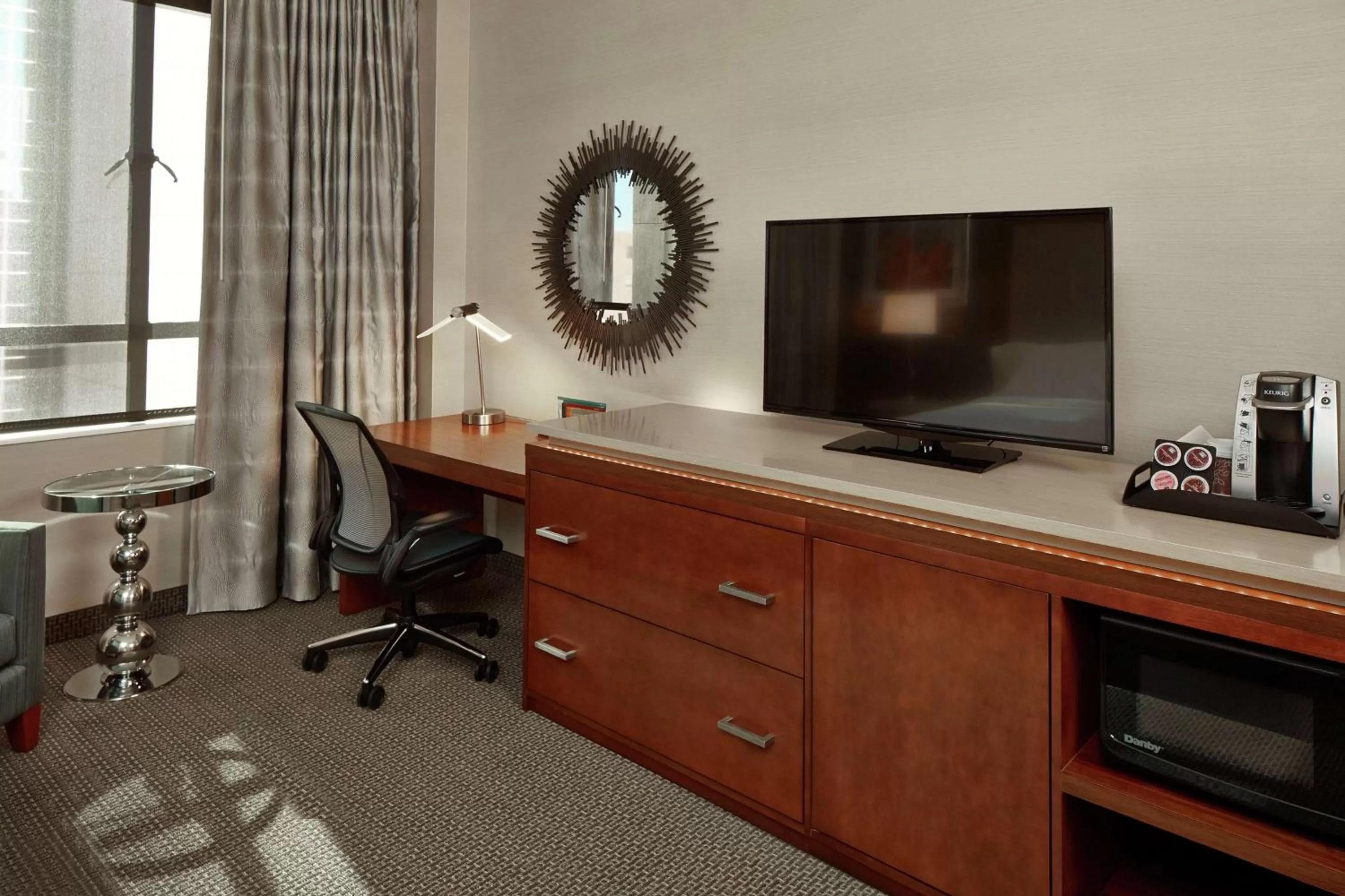 Bedroom in Hilton Garden Inn Phoenix Downtown