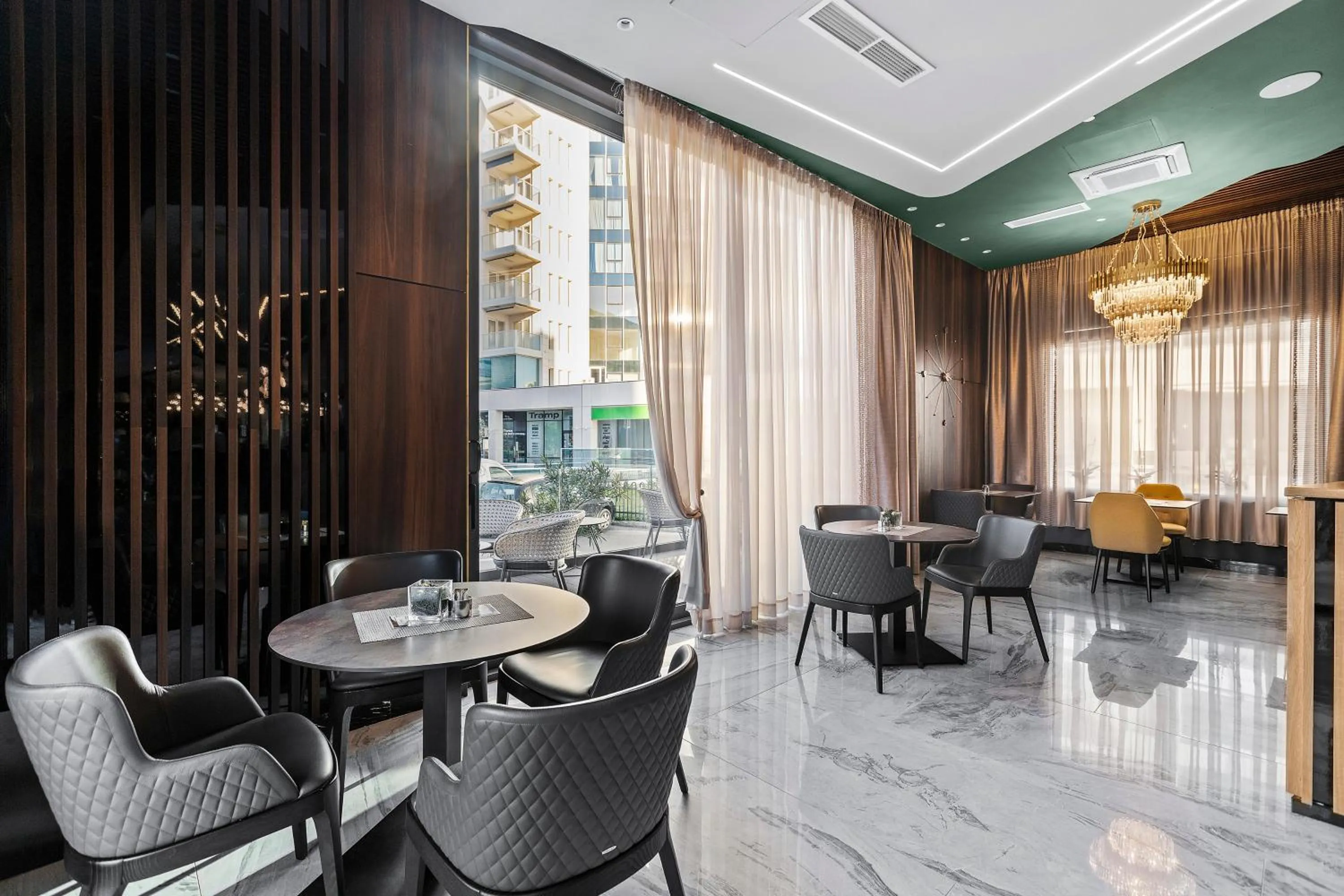 Restaurant/places to eat in Hotel Bracera