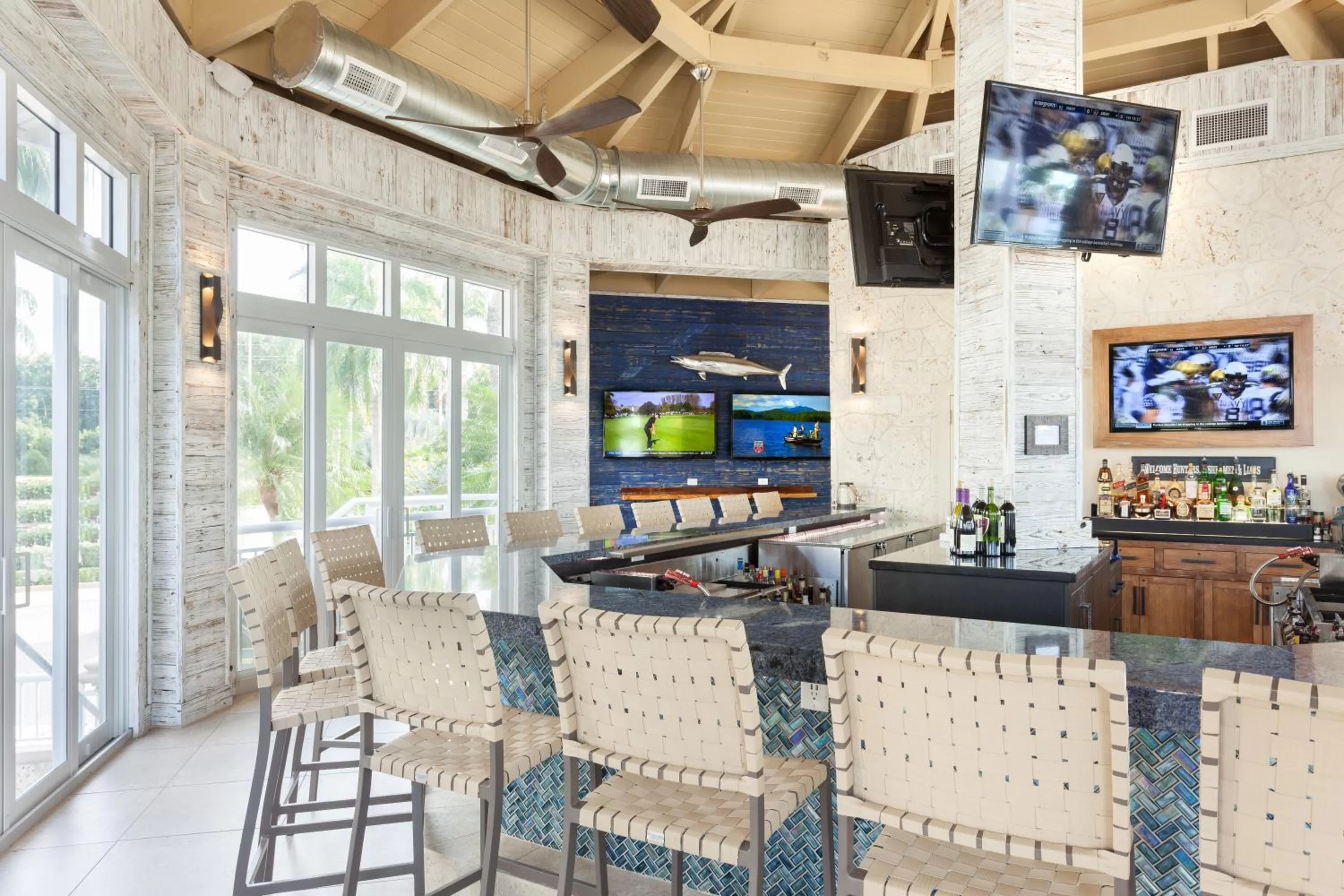 Restaurant/places to eat in Reefhouse Resort and Marina