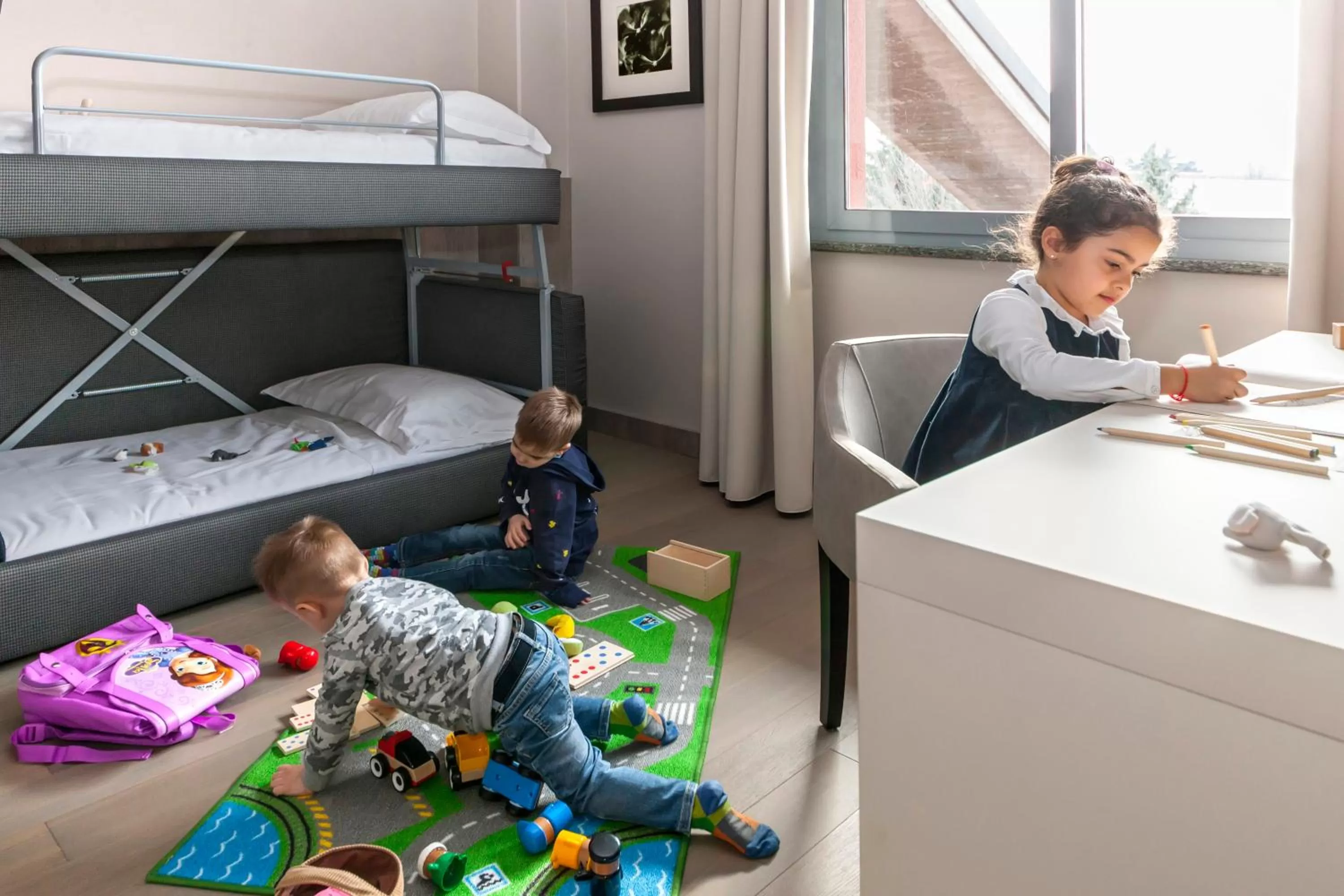 Bedroom, Family in Peralba Autohotel