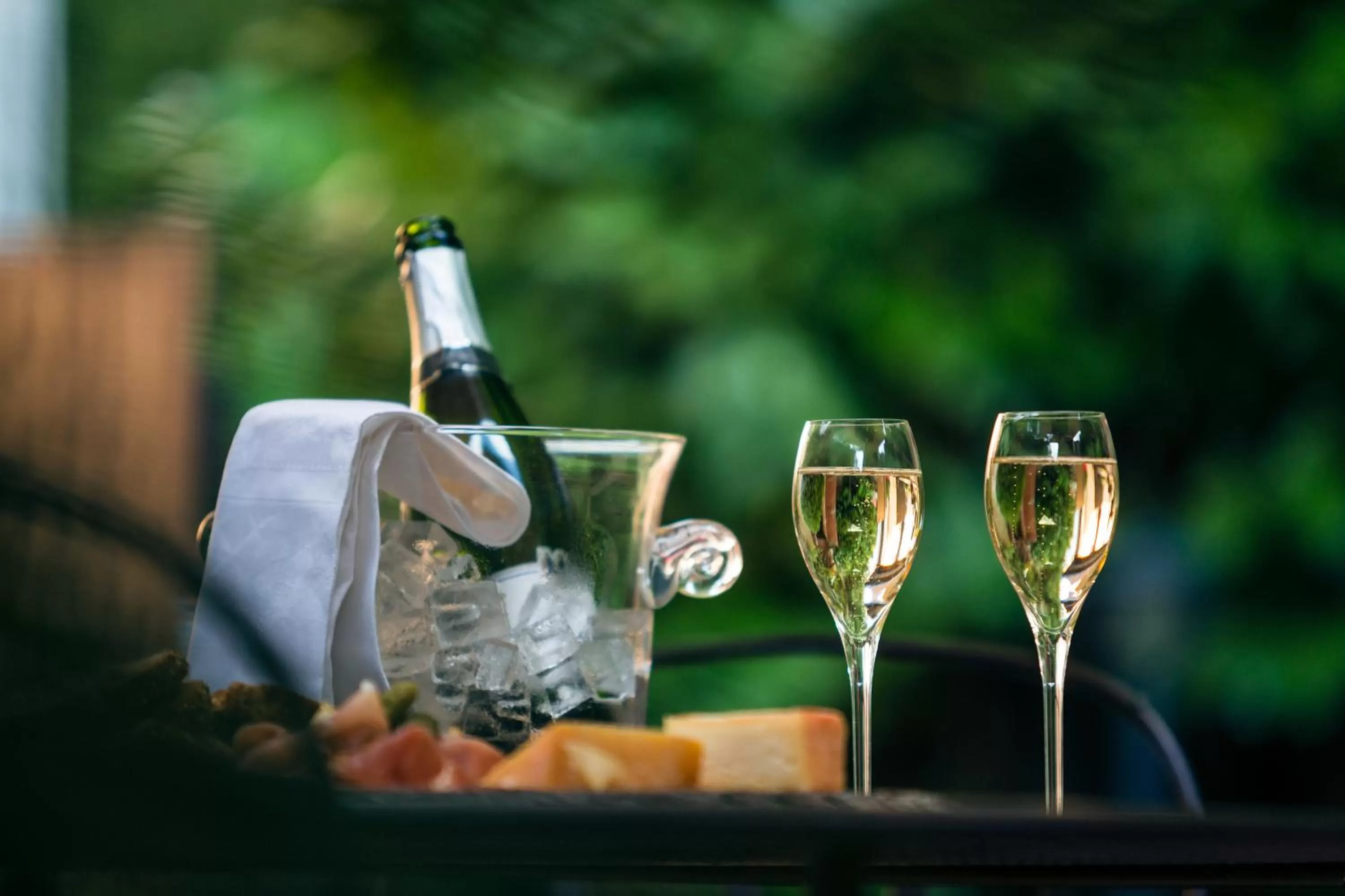 Garden in Hôtel des Deux Clefs