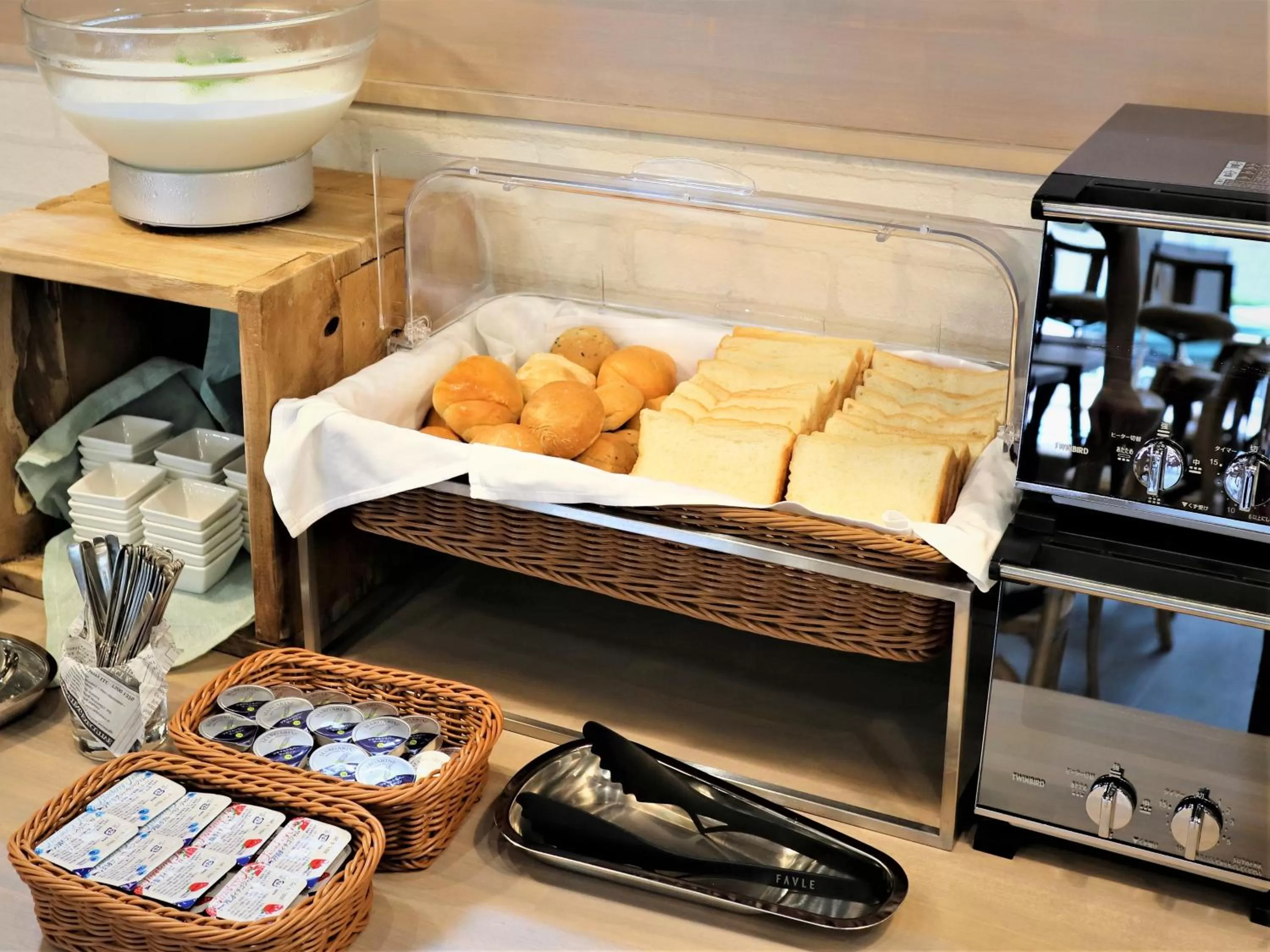 Buffet breakfast in Green Rich Hotel Yonago Ekimae (Artificial hot spring Futamata Yunohana)