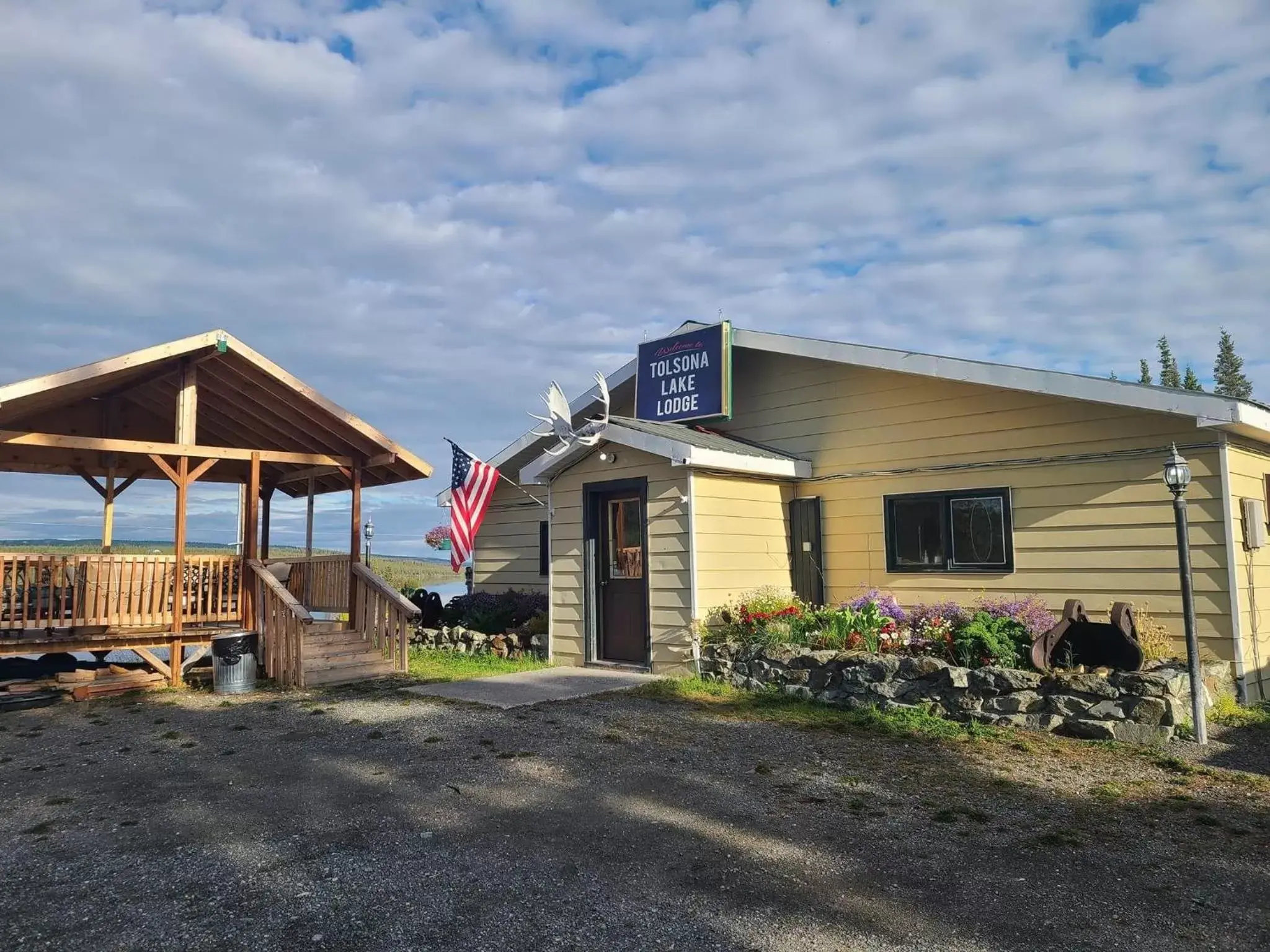 Property Building in Tolsona Lake Lodge Property Building in Tolsona Lake Lodge