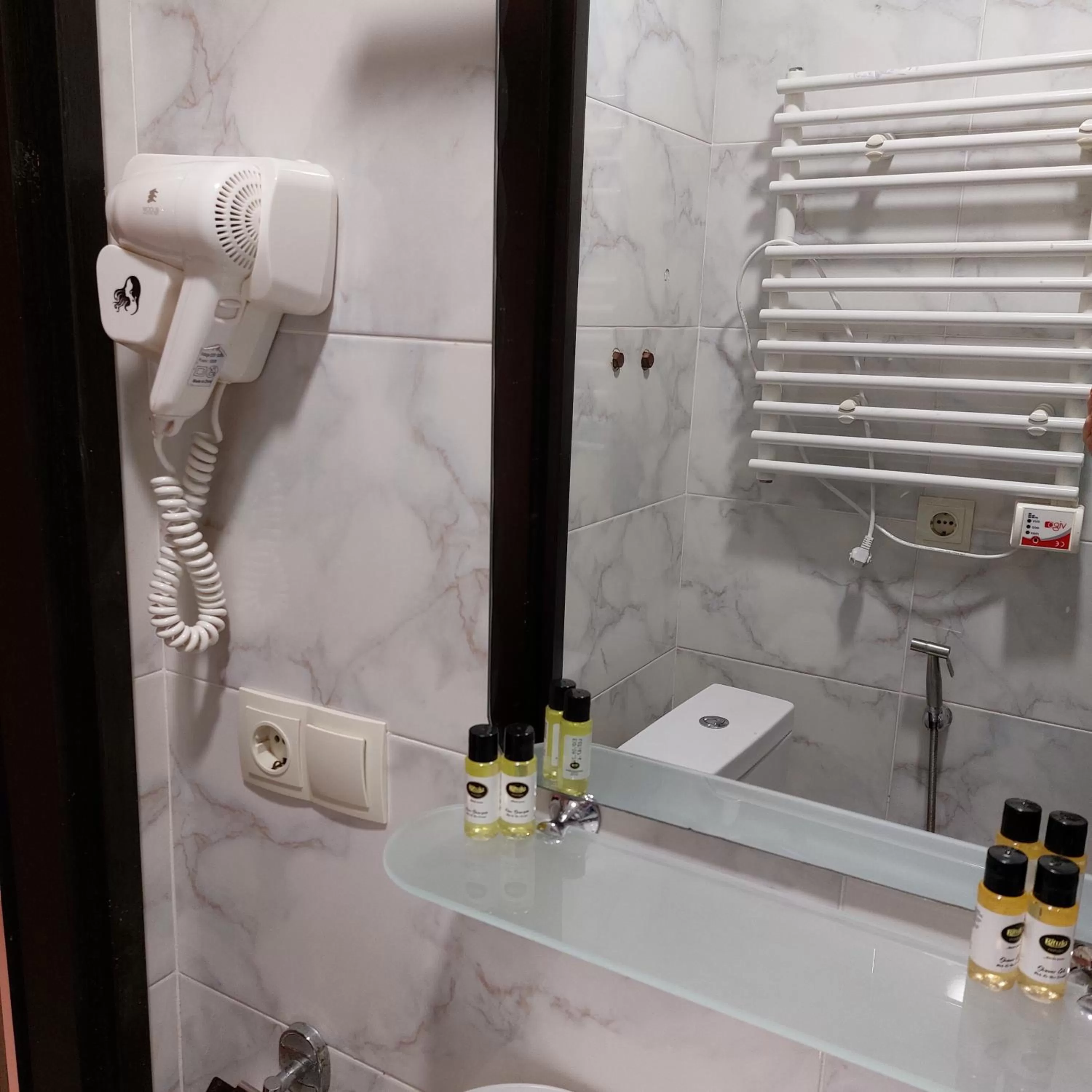 Shower in Rock Hotel First Line