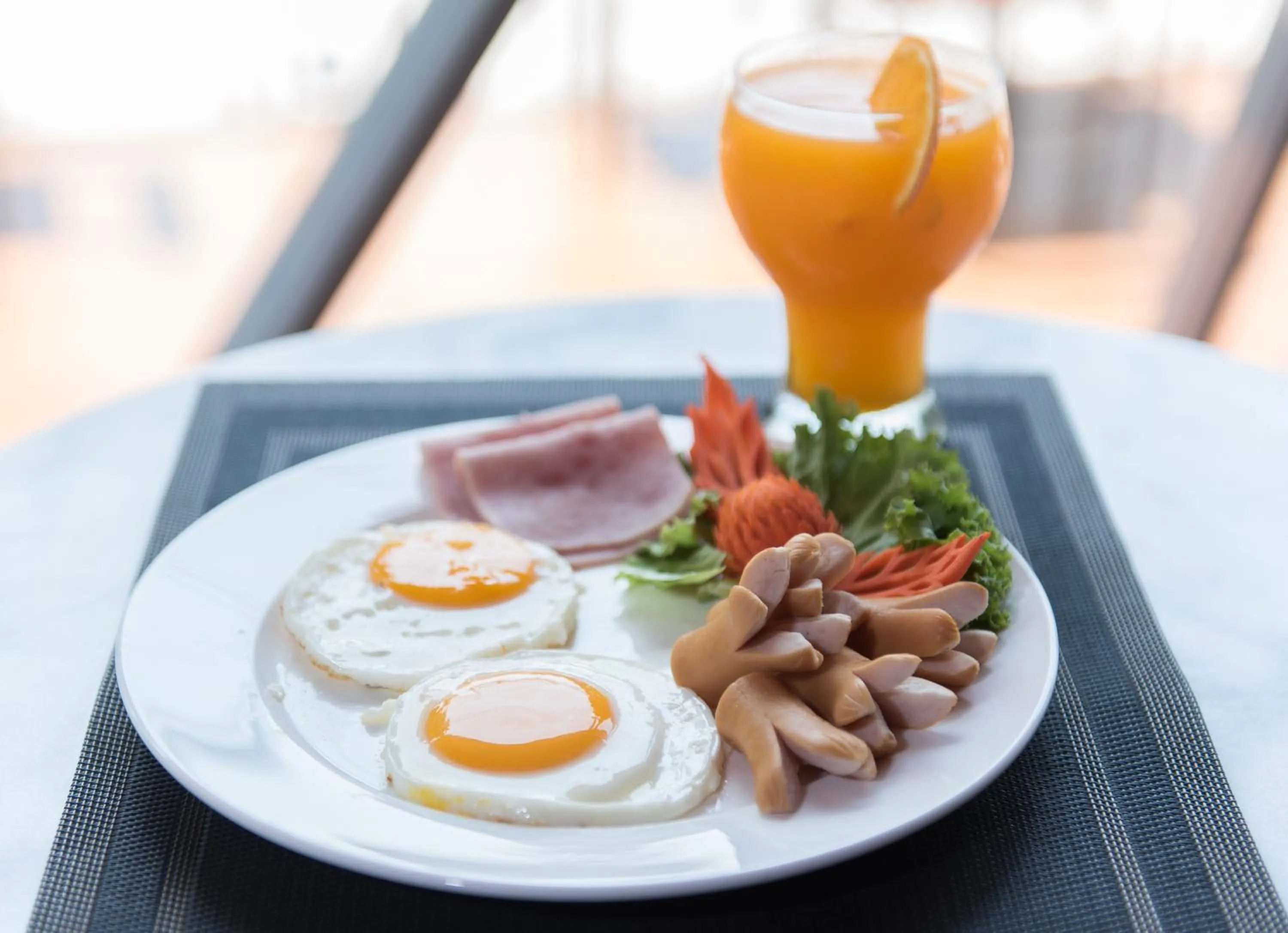 Restaurant/places to eat in Sea Crest by Jomtien