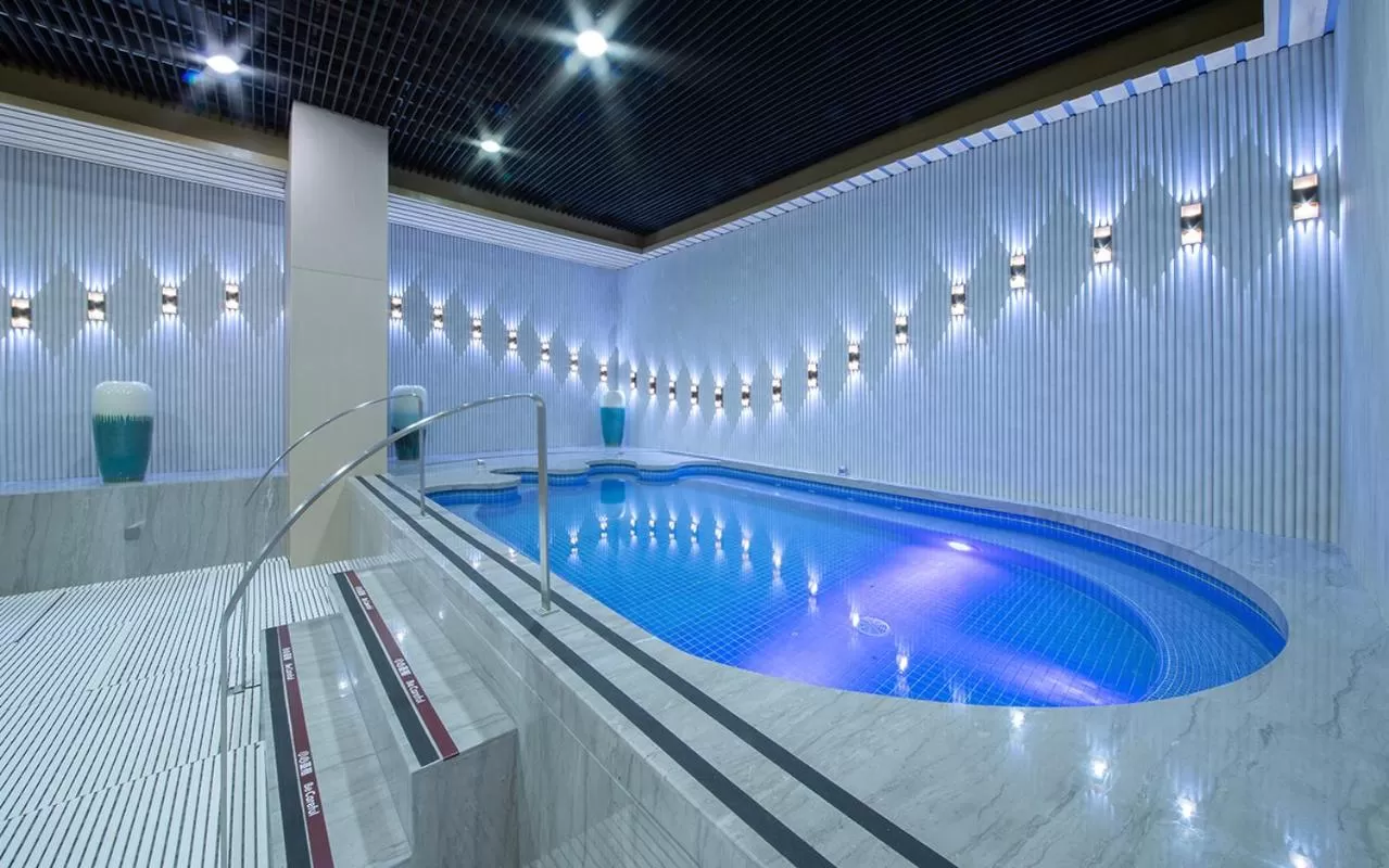 Swimming pool in Zhuhai Palm Spring Hotel