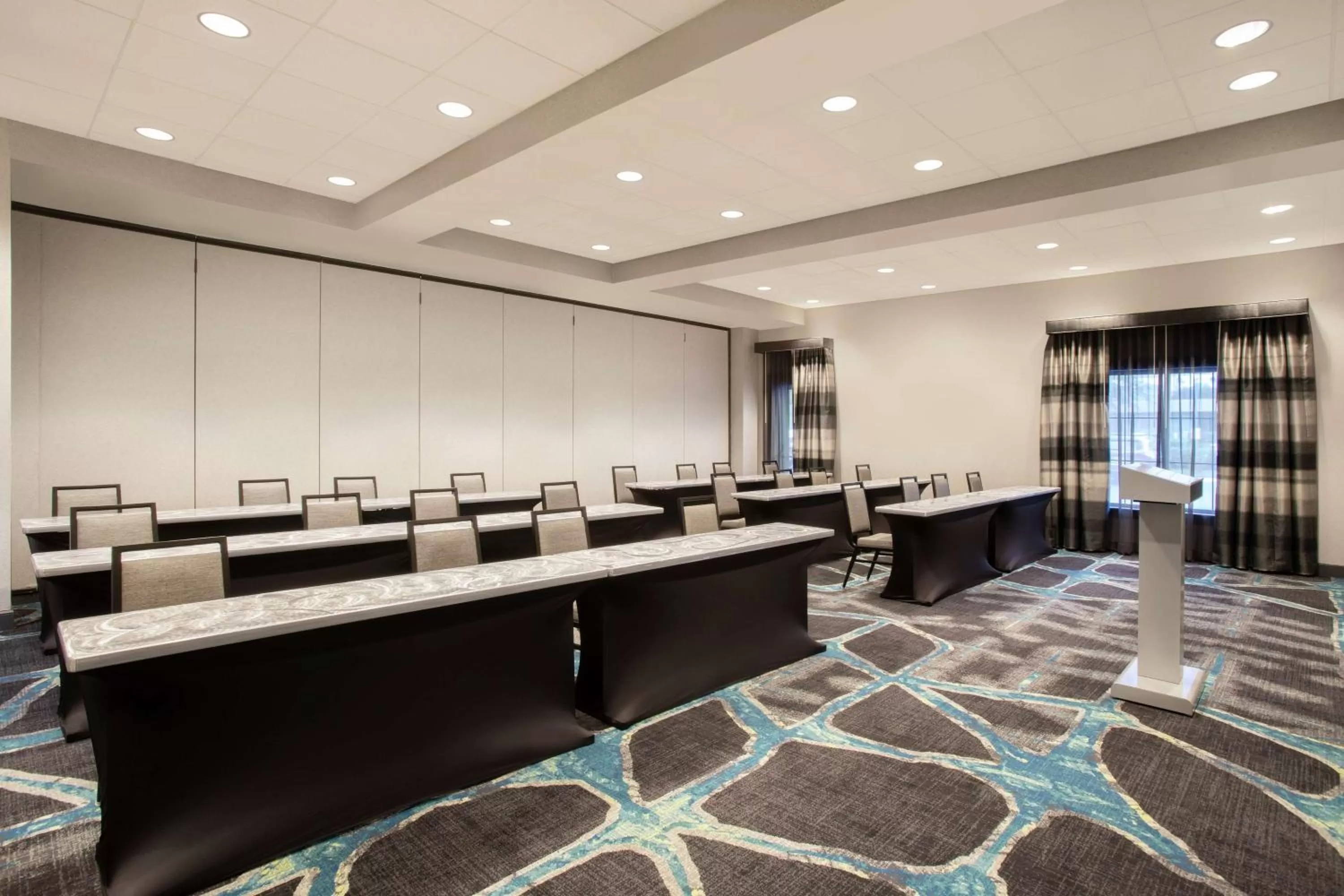 Meeting/conference room in Embassy Suites by Hilton Orlando Airport