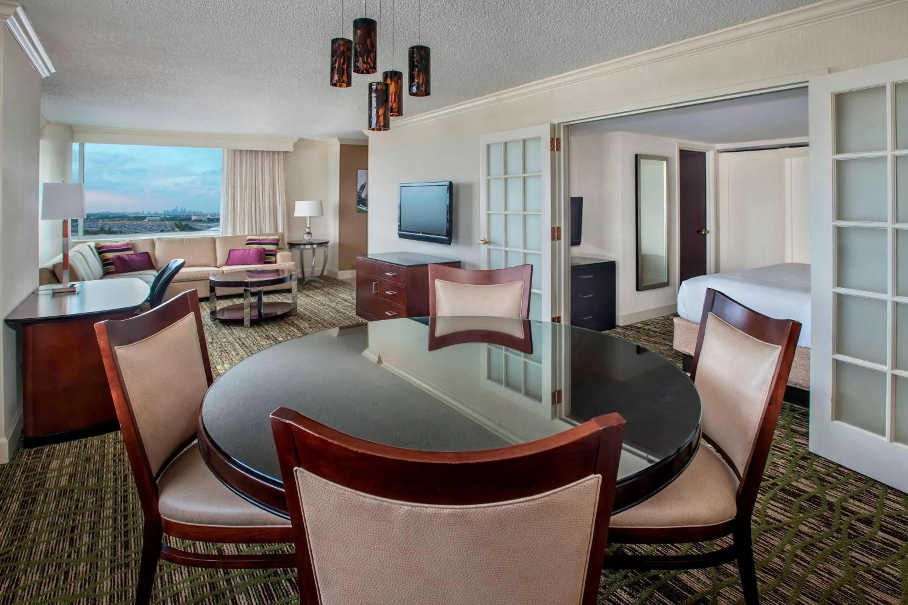 Living room in Philadelphia Airport Marriott