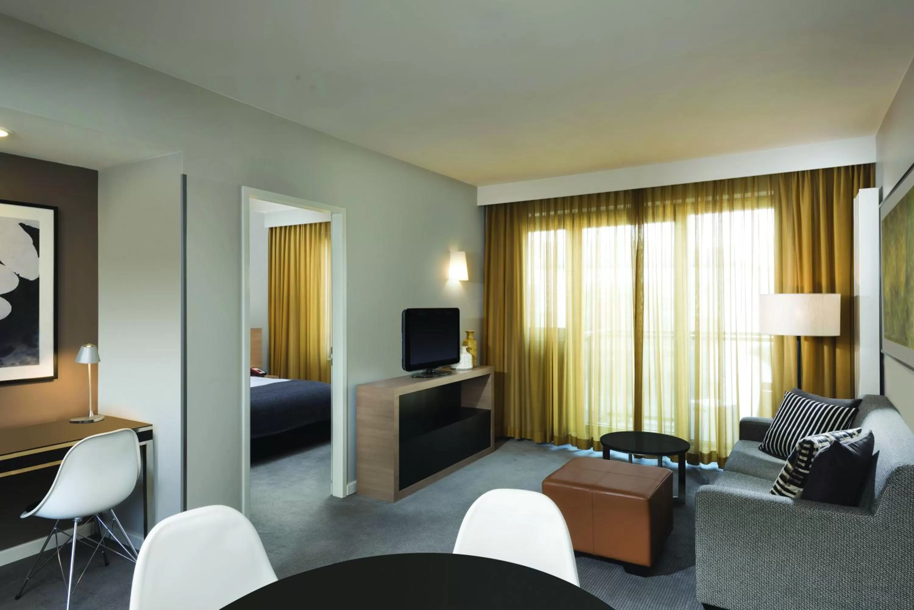 Bed in Adina Apartment Hotel Hamburg Michel