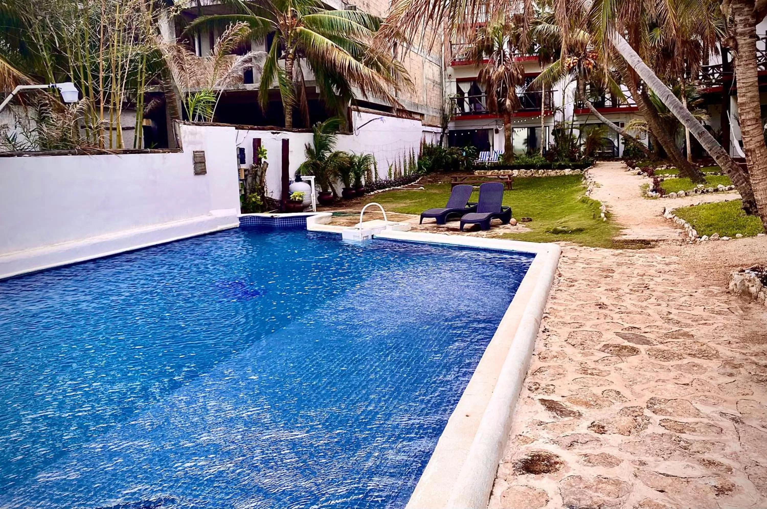 Swimming pool in Casa CARIBE Cancun