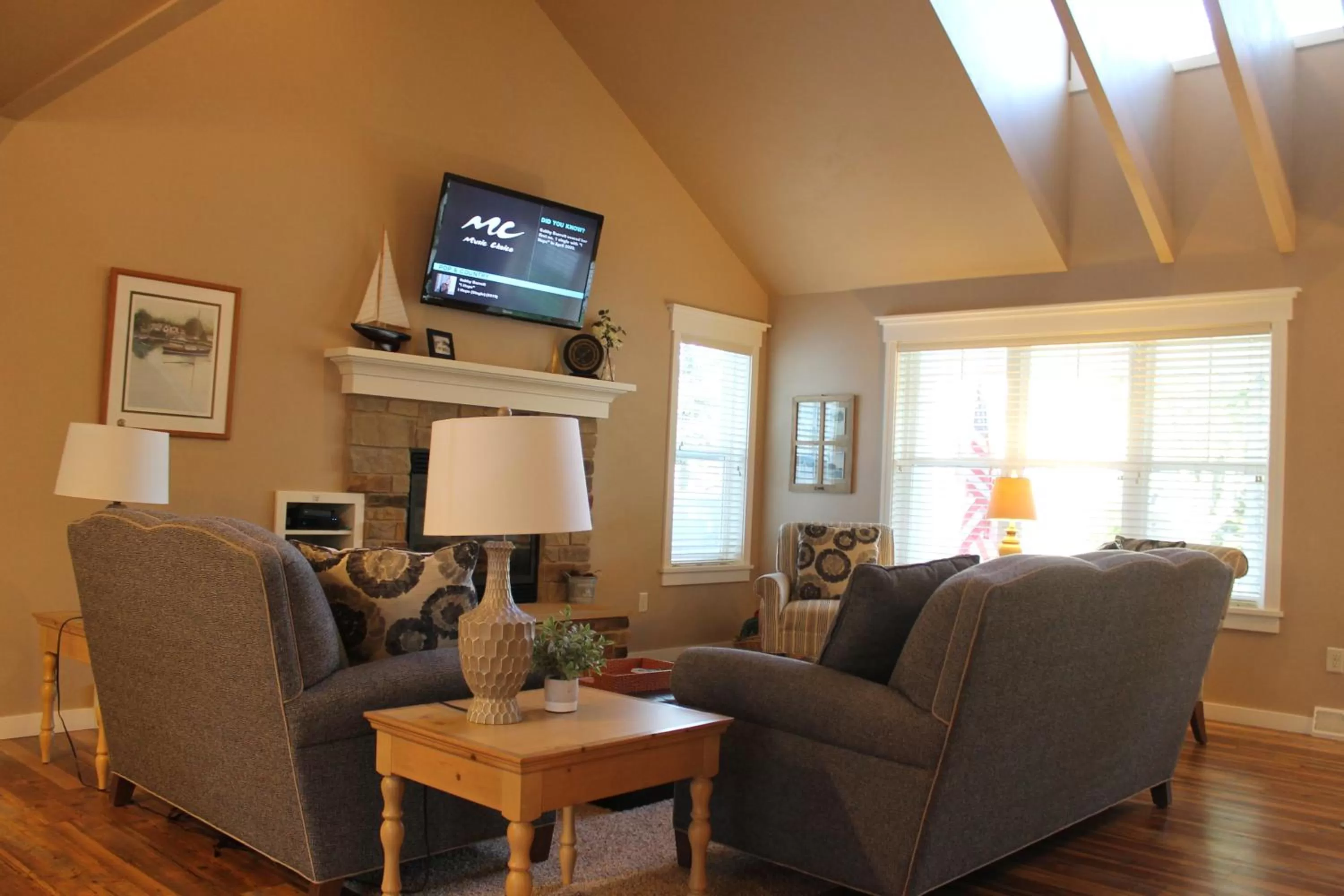 Seating Area in Cedar Court Inn