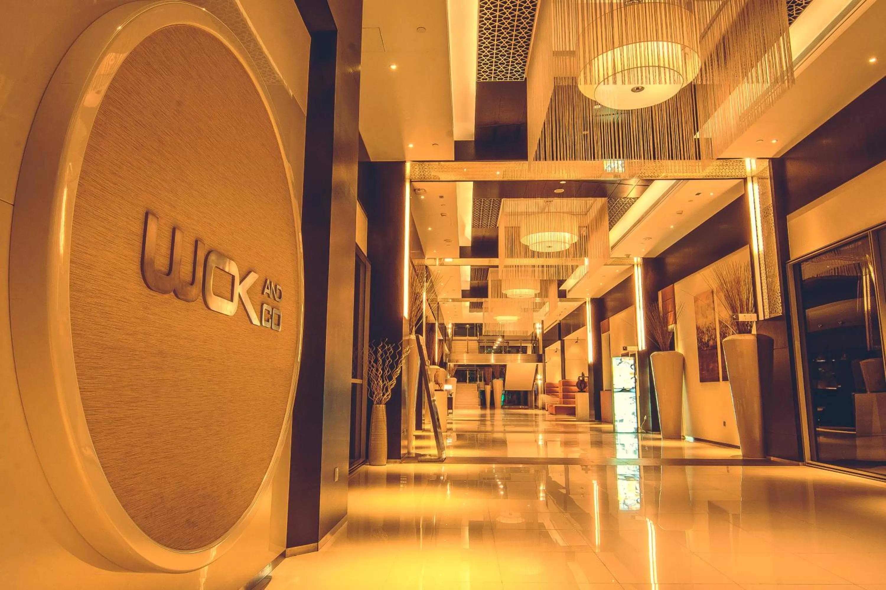 Restaurant/places to eat in ibis Dubai One Central