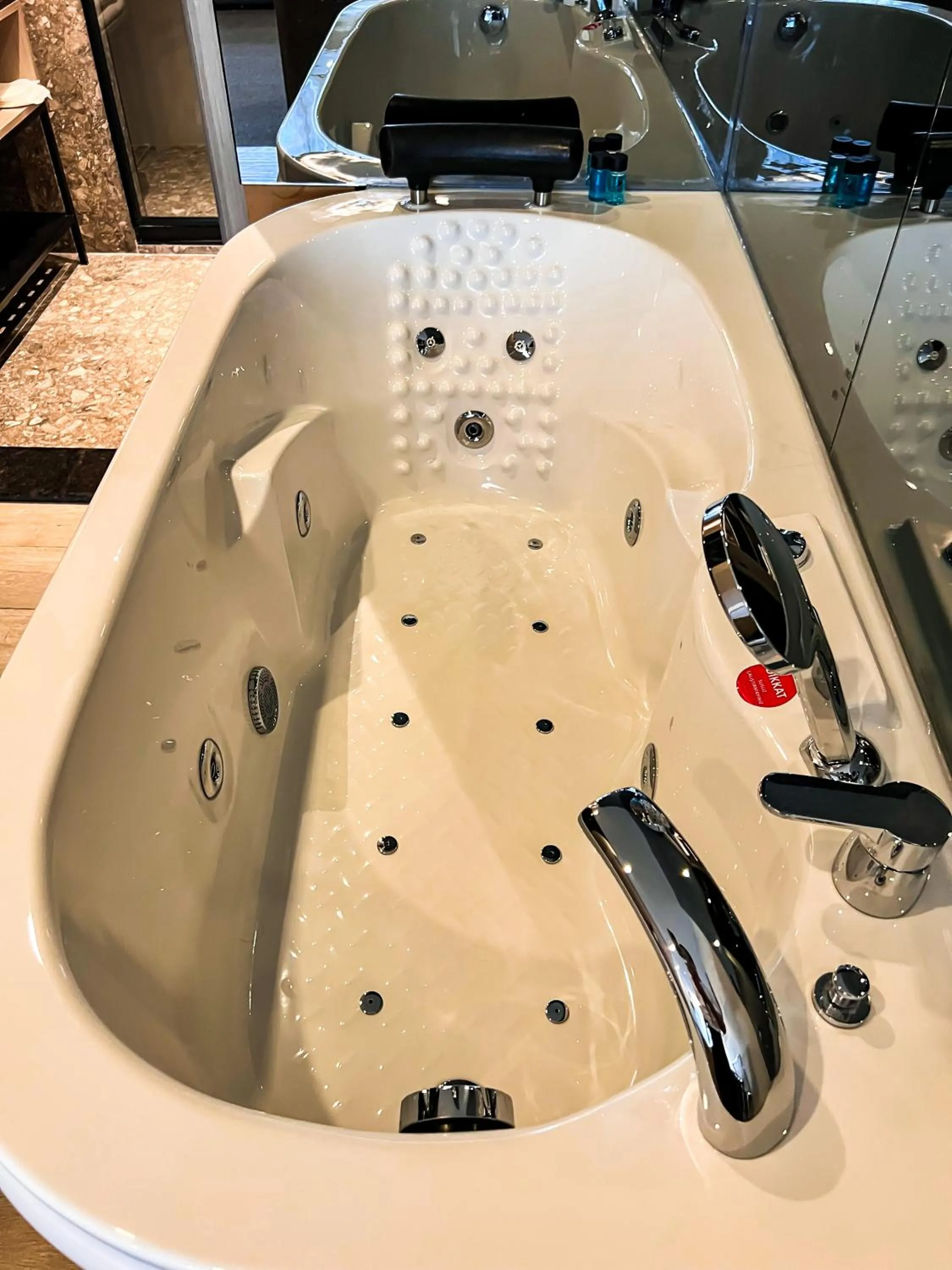 Massage in Triada Hotel Karaköy