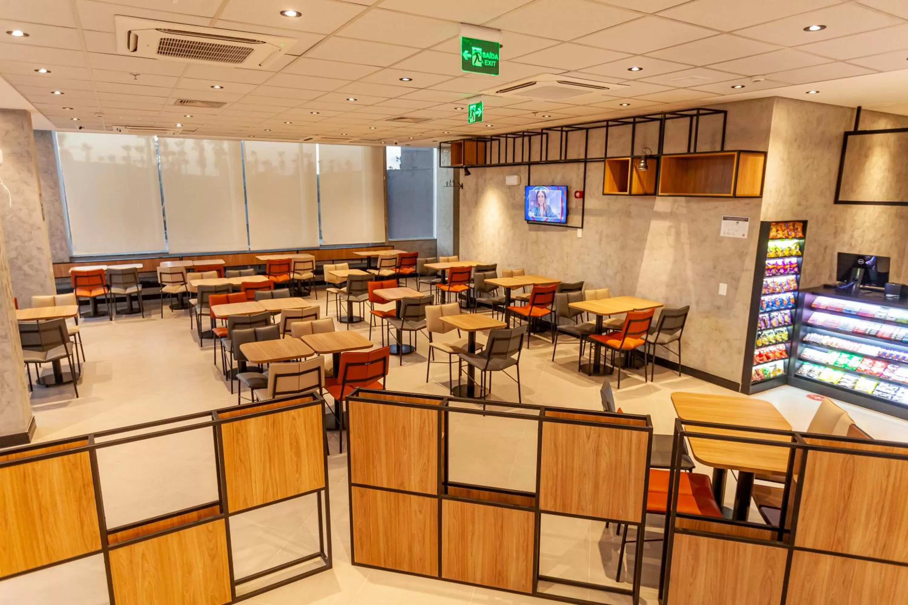 Restaurant/places to eat in ibis Caucaia Porto do Pecem