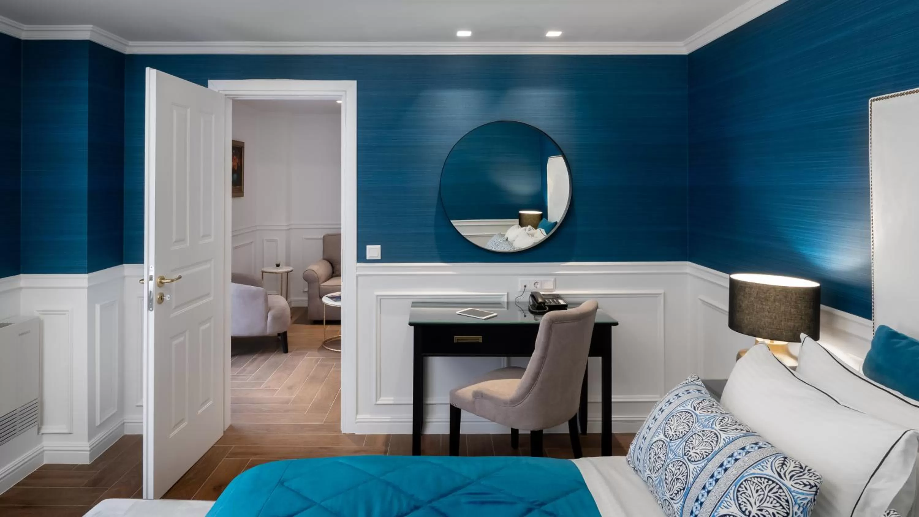 Bedroom, Bed in Evripidou Suites