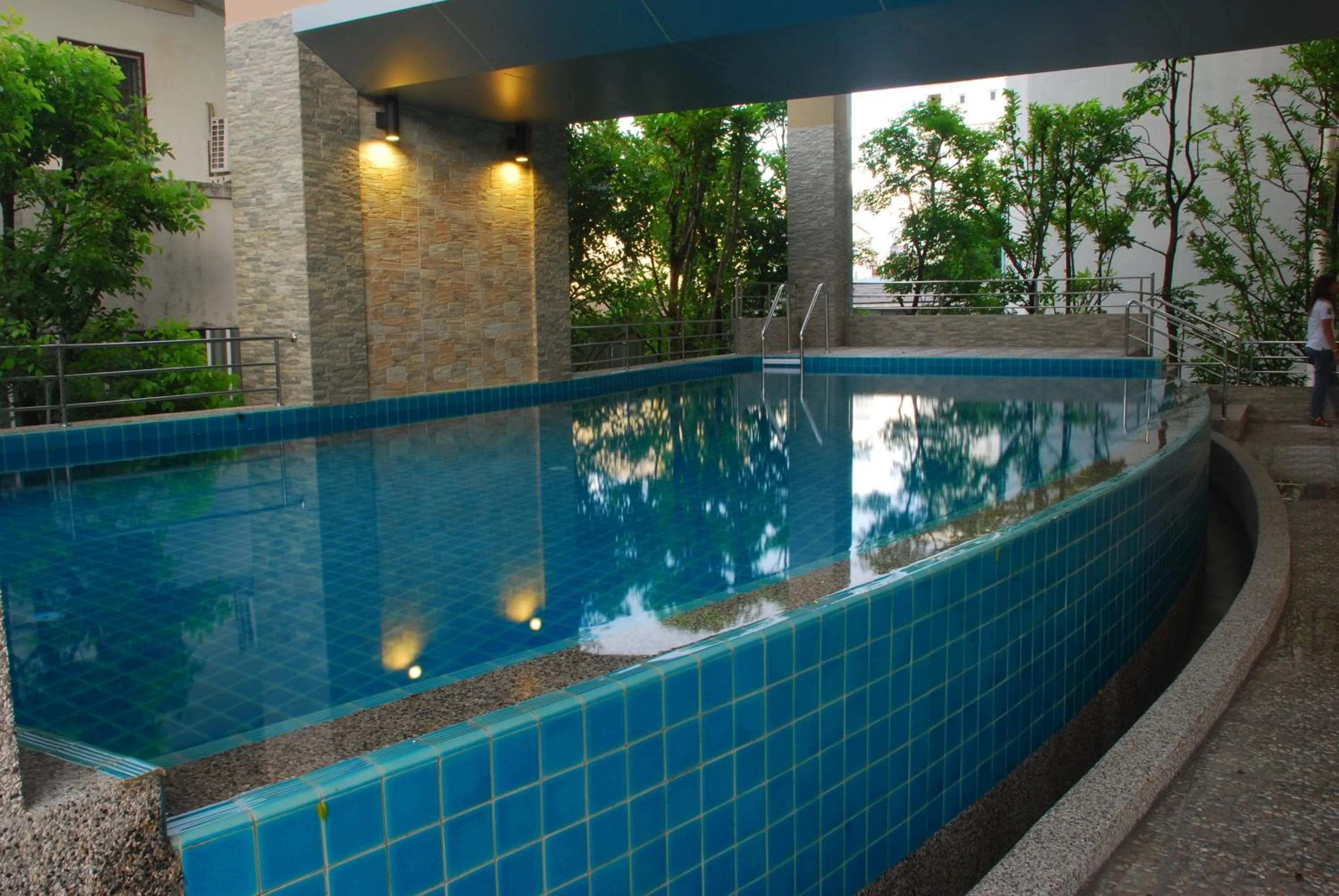 Swimming pool in BB Garden Resort