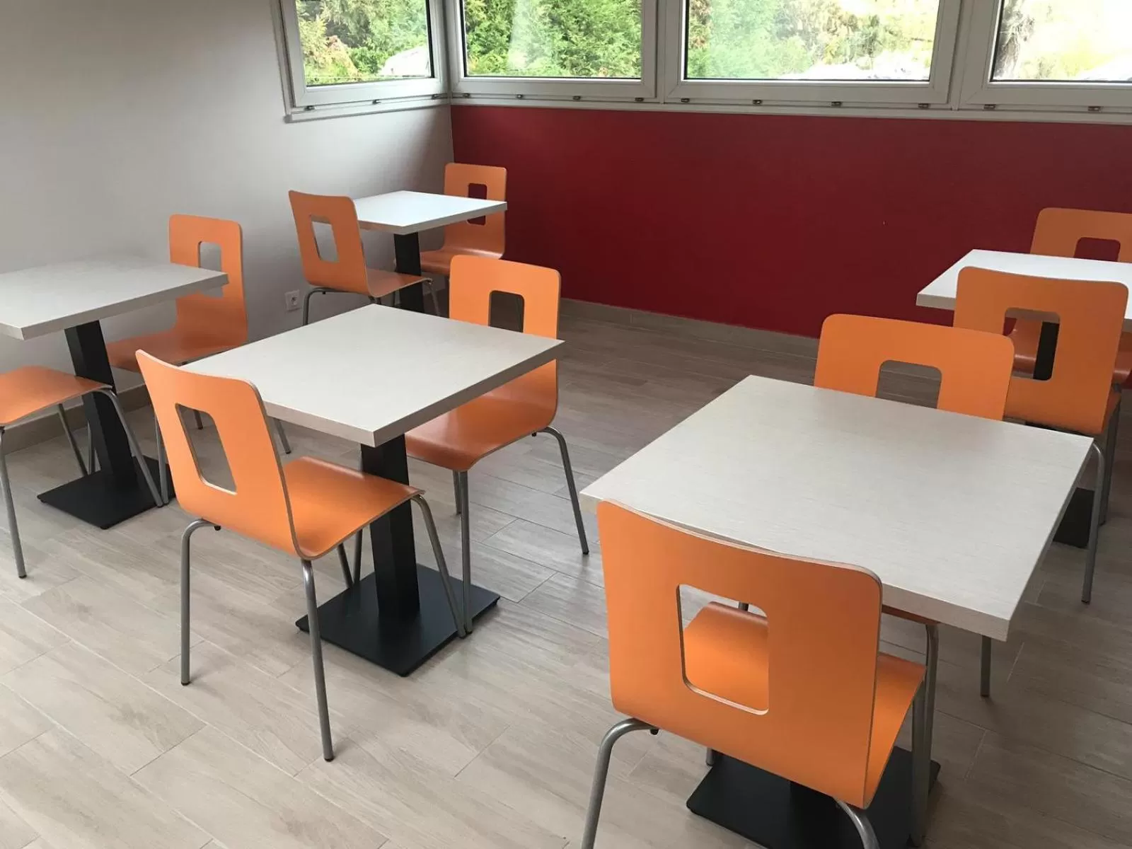 Restaurant/places to eat in Première Classe Reims Ouest - Tinqueux