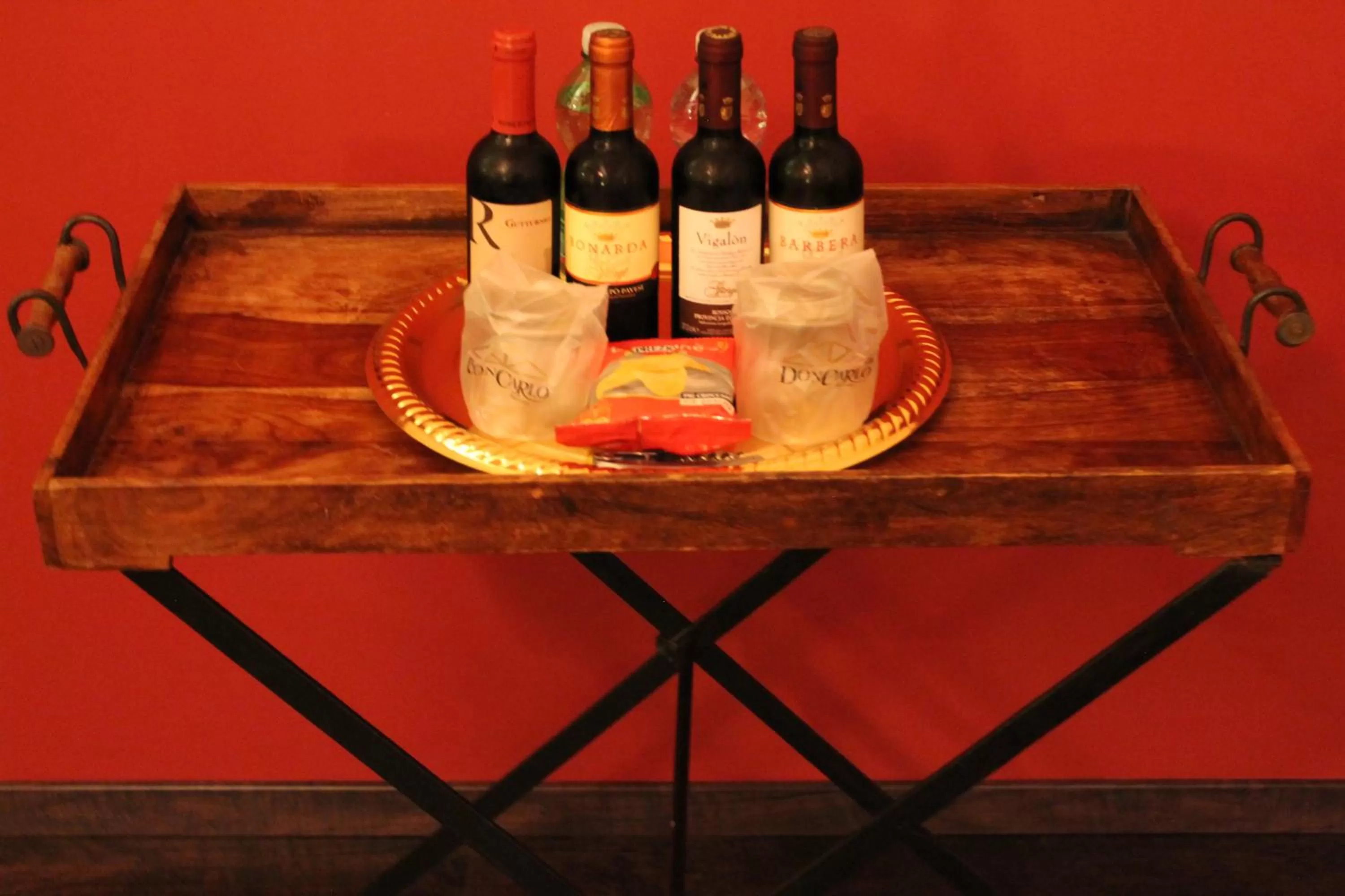 Alcoholic drinks in Hotel Don Carlo