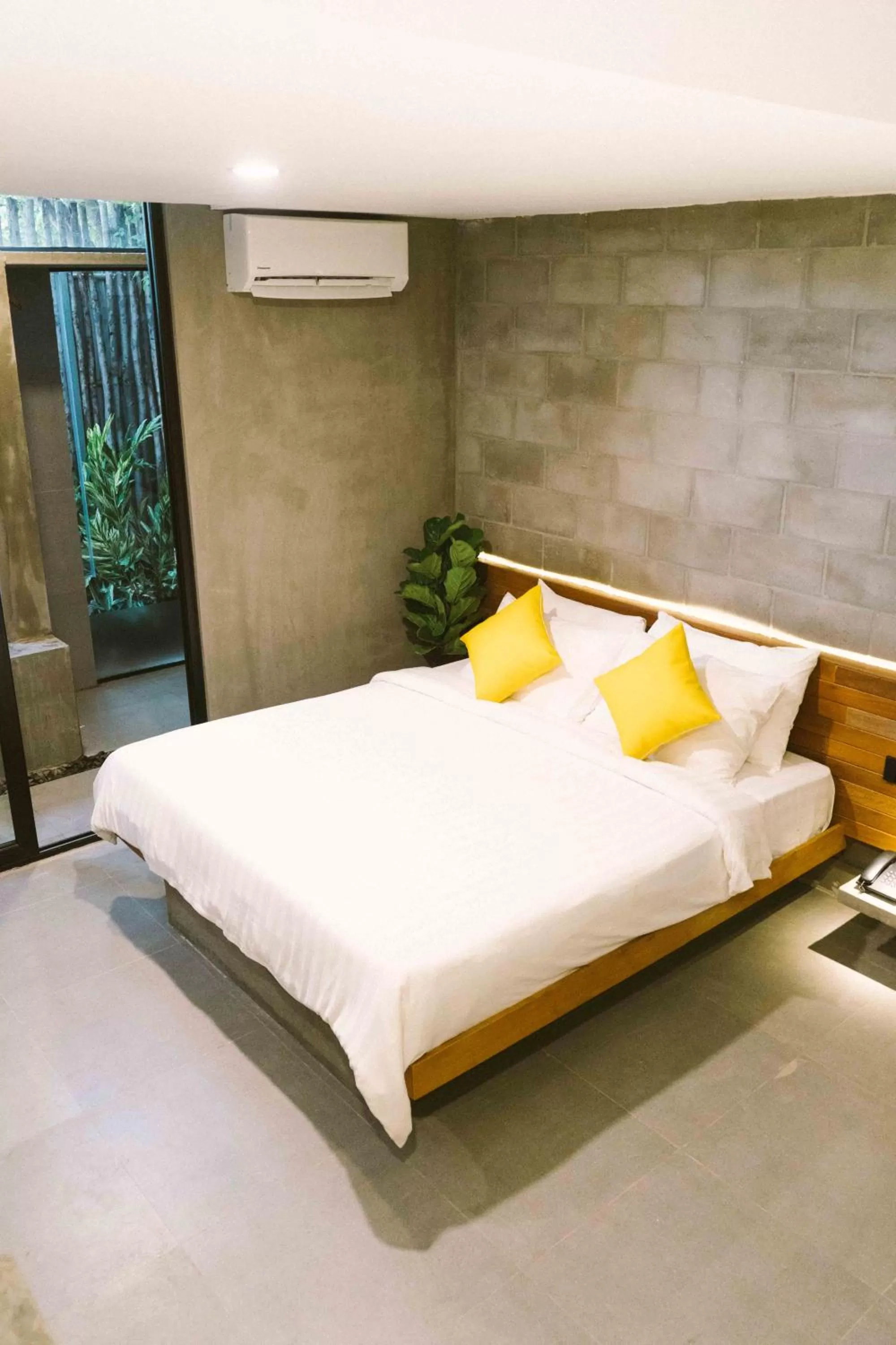 Bedroom, Bed in Larimar Hotel & Resort