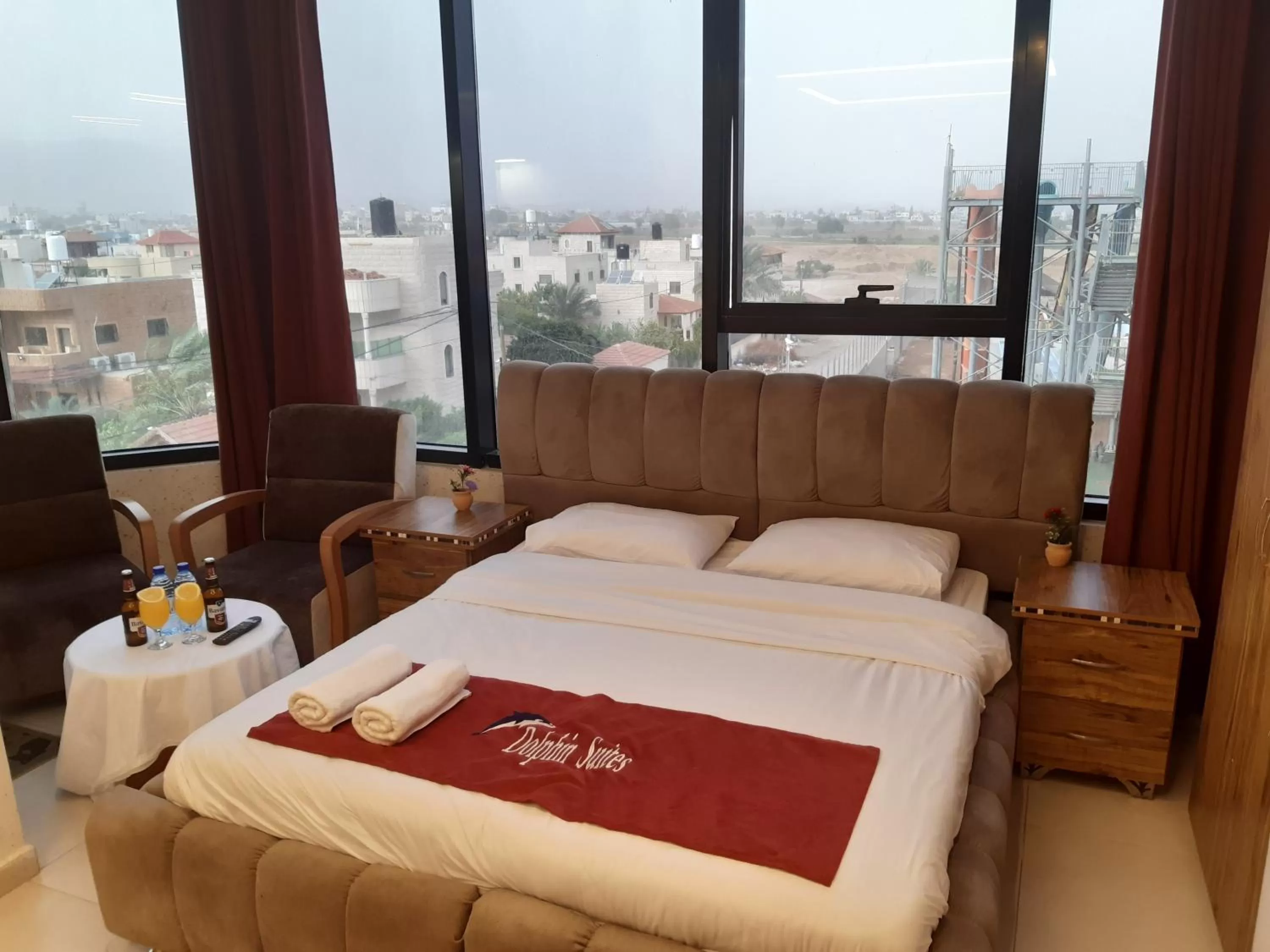 Dolphin Suites Hotel