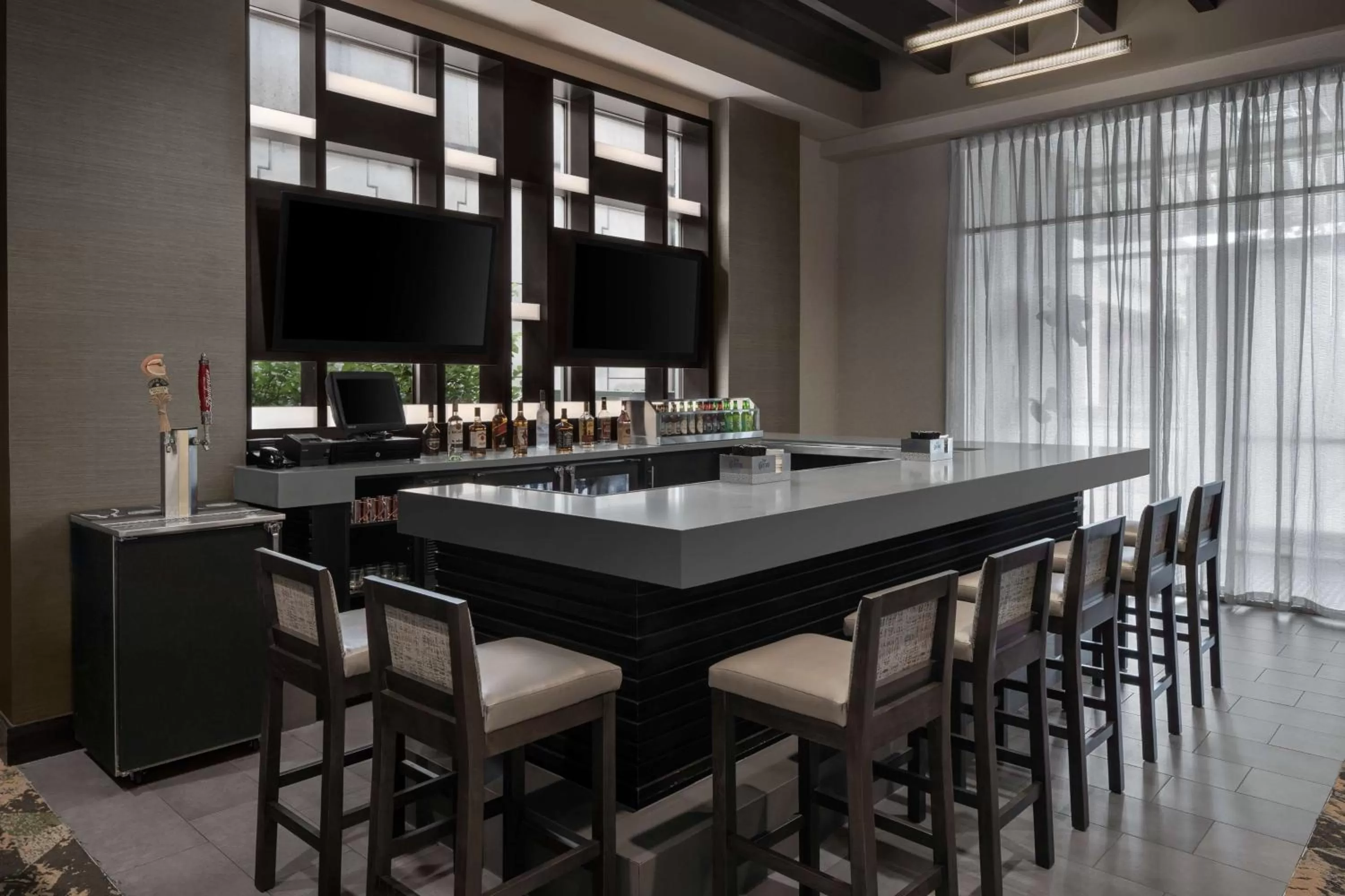 Lounge or bar in Homewood Suites Springfield