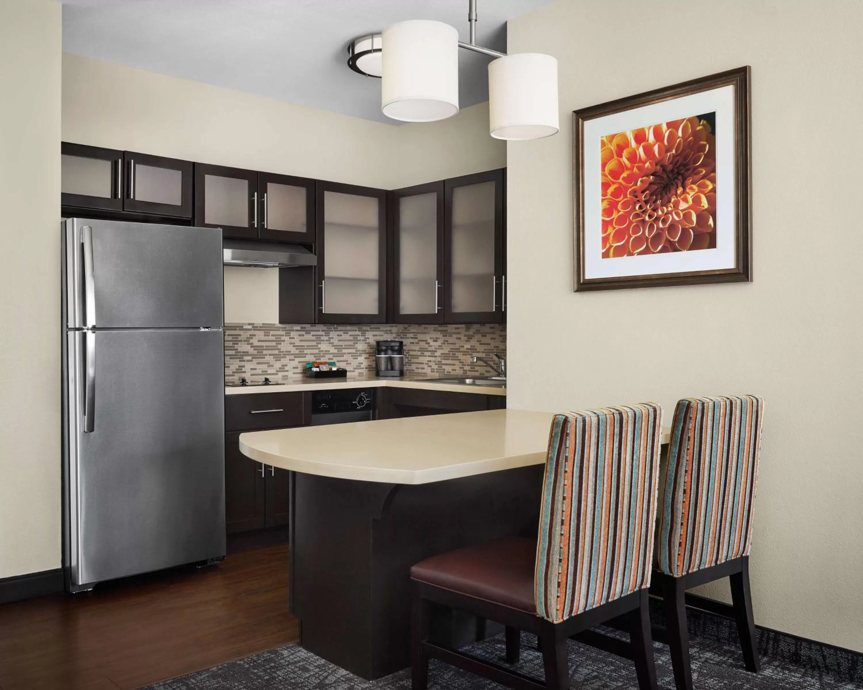 Kitchen or kitchenette in Homewood Suites by Hilton Cathedral City Palm Springs