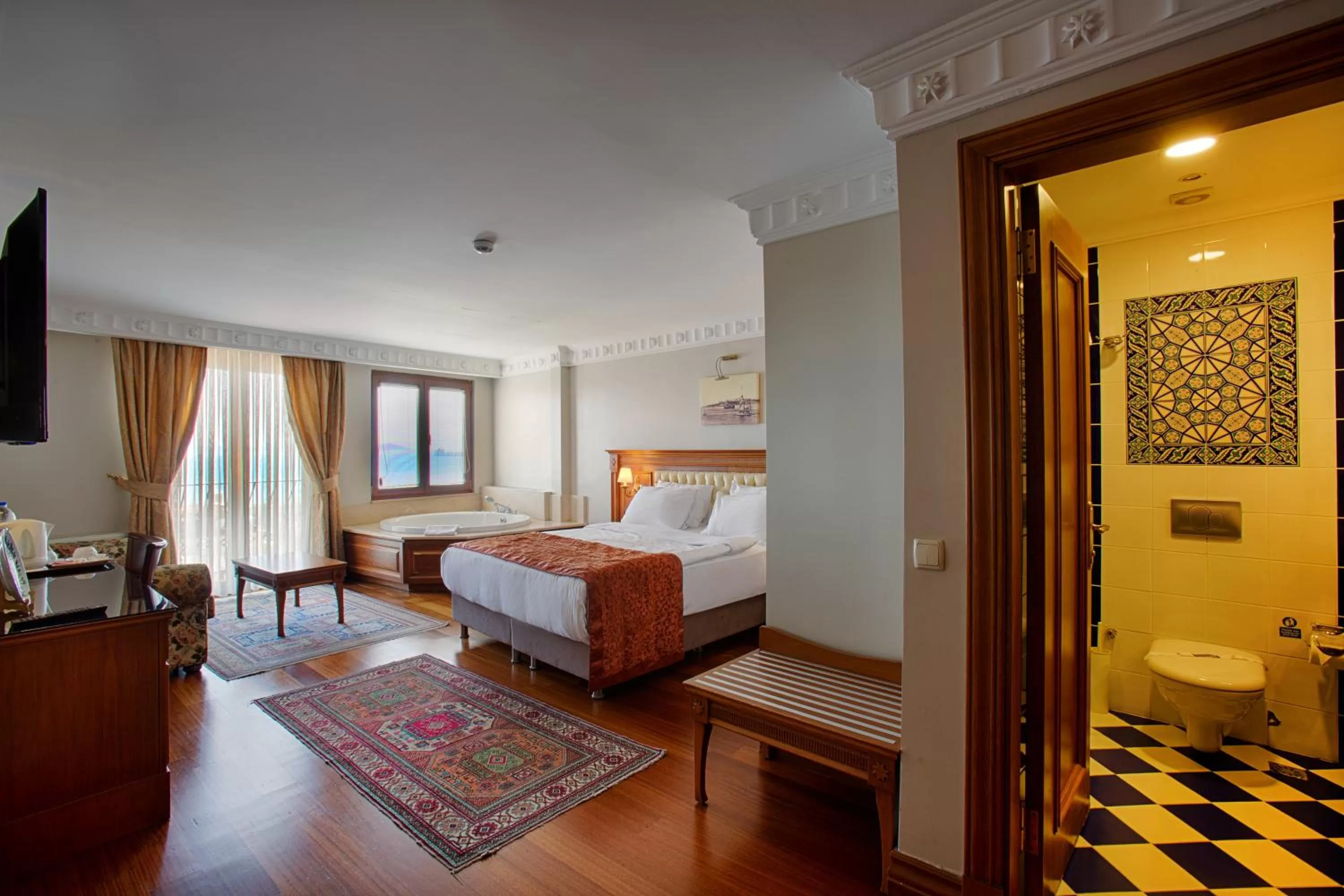 Bed in Hotel Sumengen