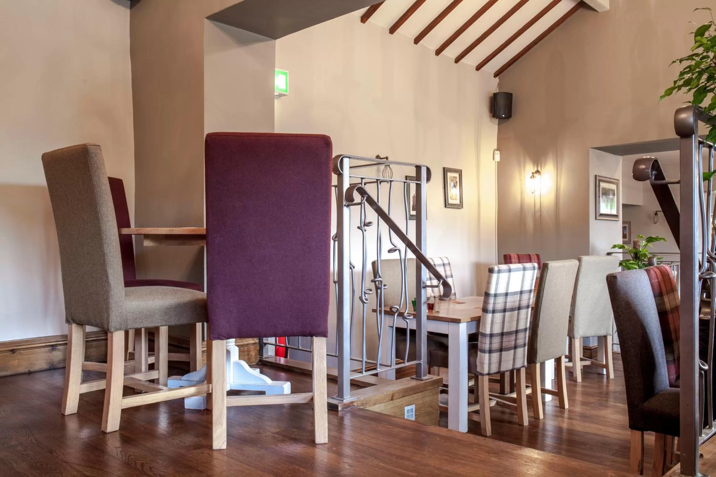 Restaurant/places to eat in Crofters Lodge