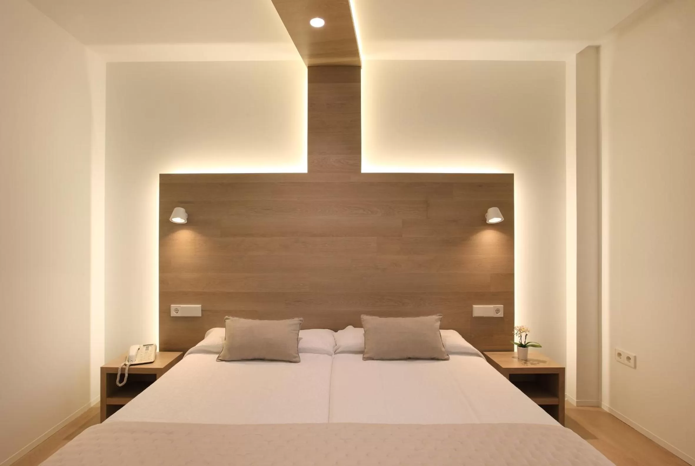 Bed in Hotel Carlos I