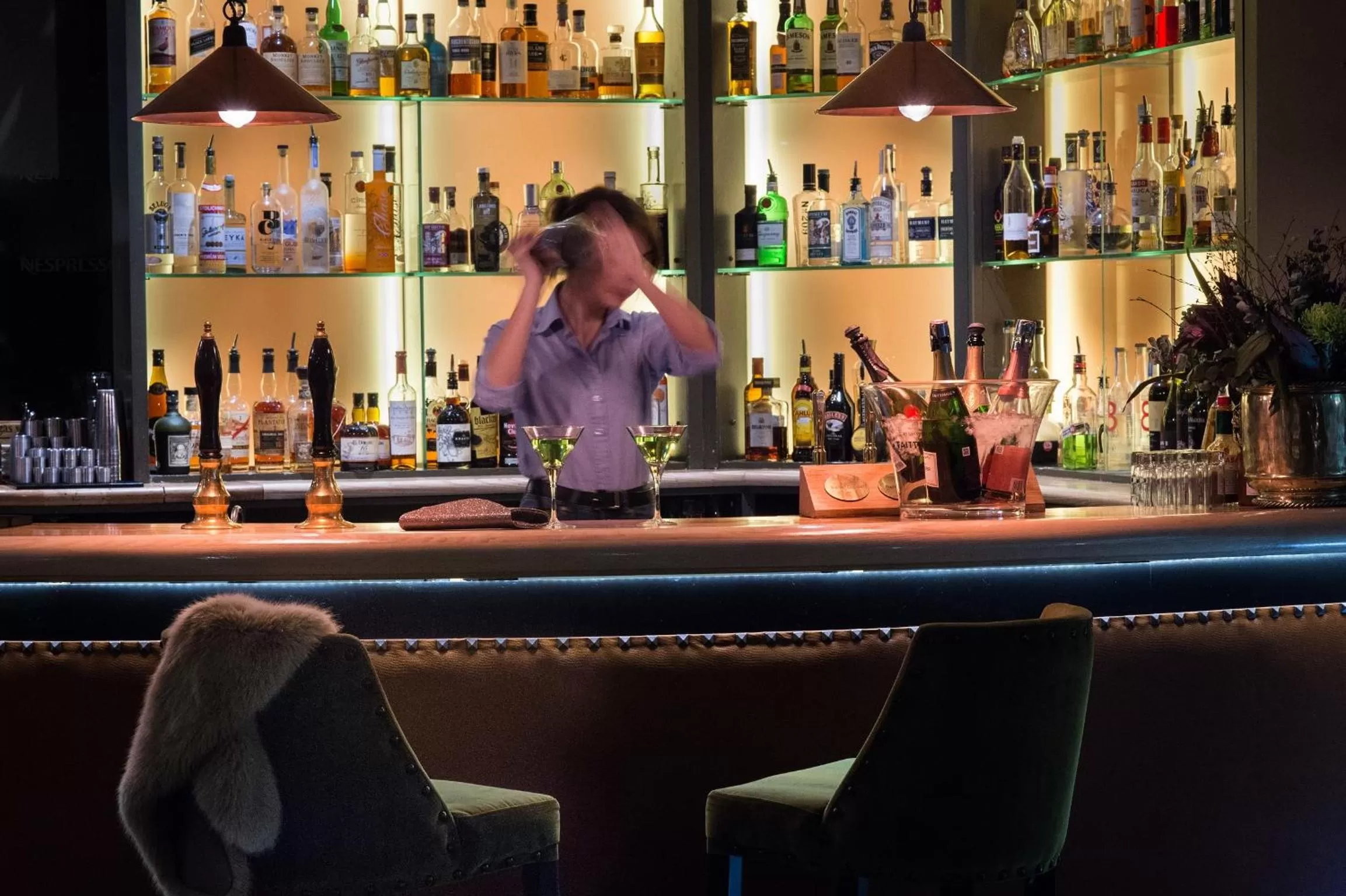 Lounge or bar in Kings Head