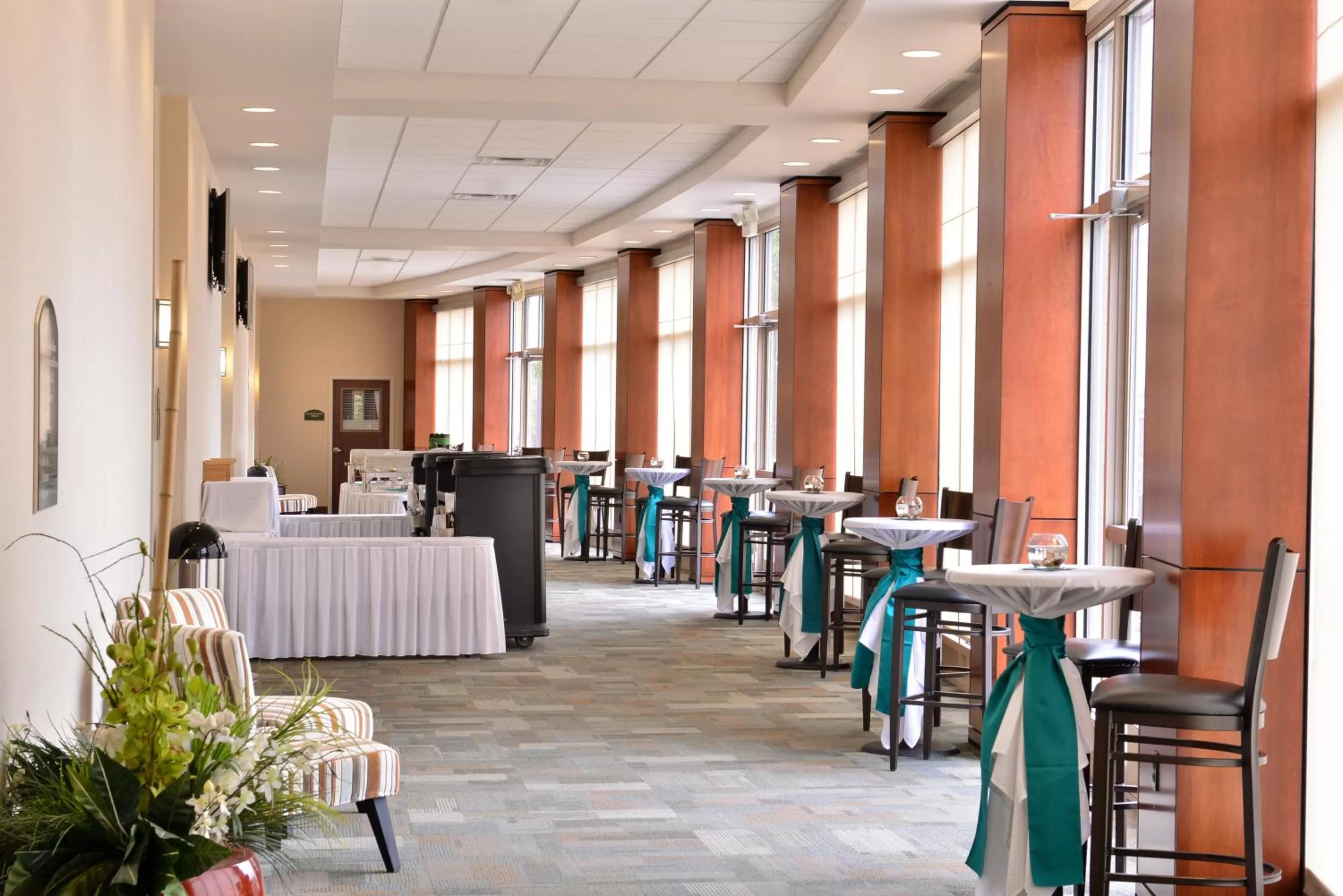 Meeting/conference room in Holiday Inn Madison at The American Center by IHG