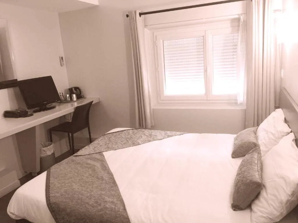 Bed in Hôtel Vendôme