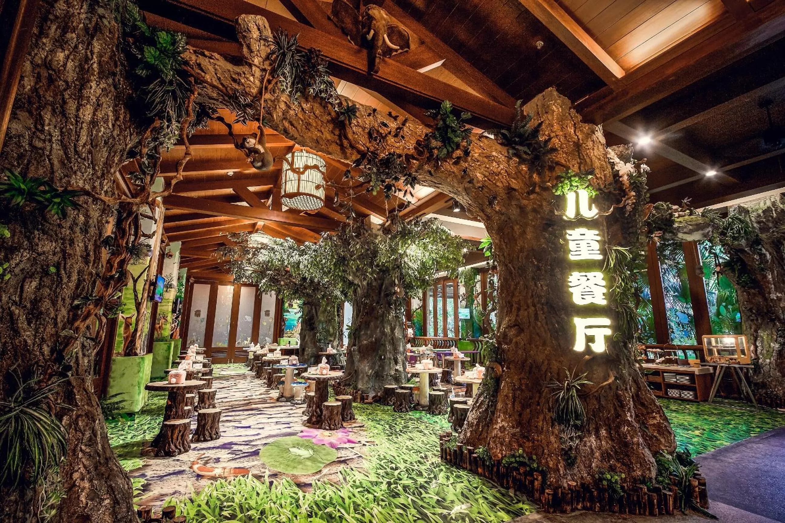 Breakfast in Ocean Sonic Resort Sanya