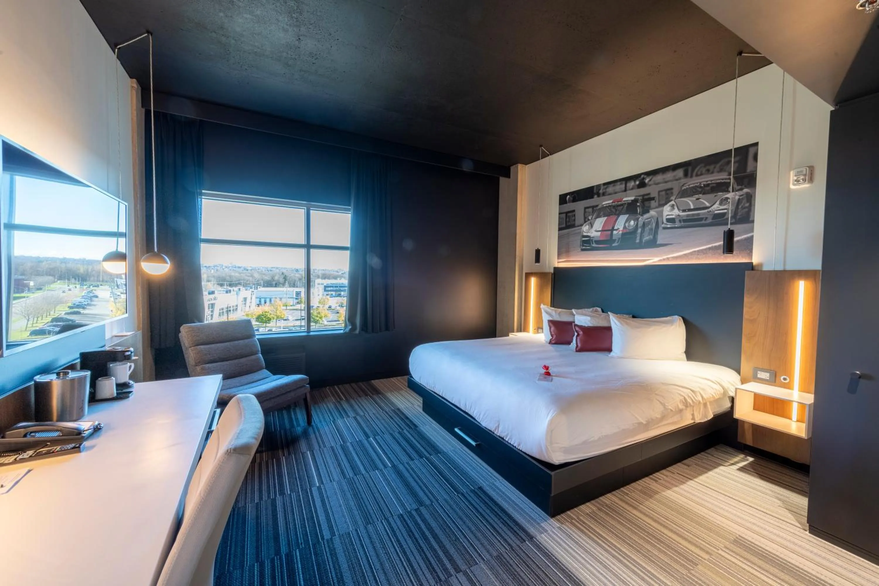 Bedroom, Bed in Grand Times Hotel – Aeroport de Quebec