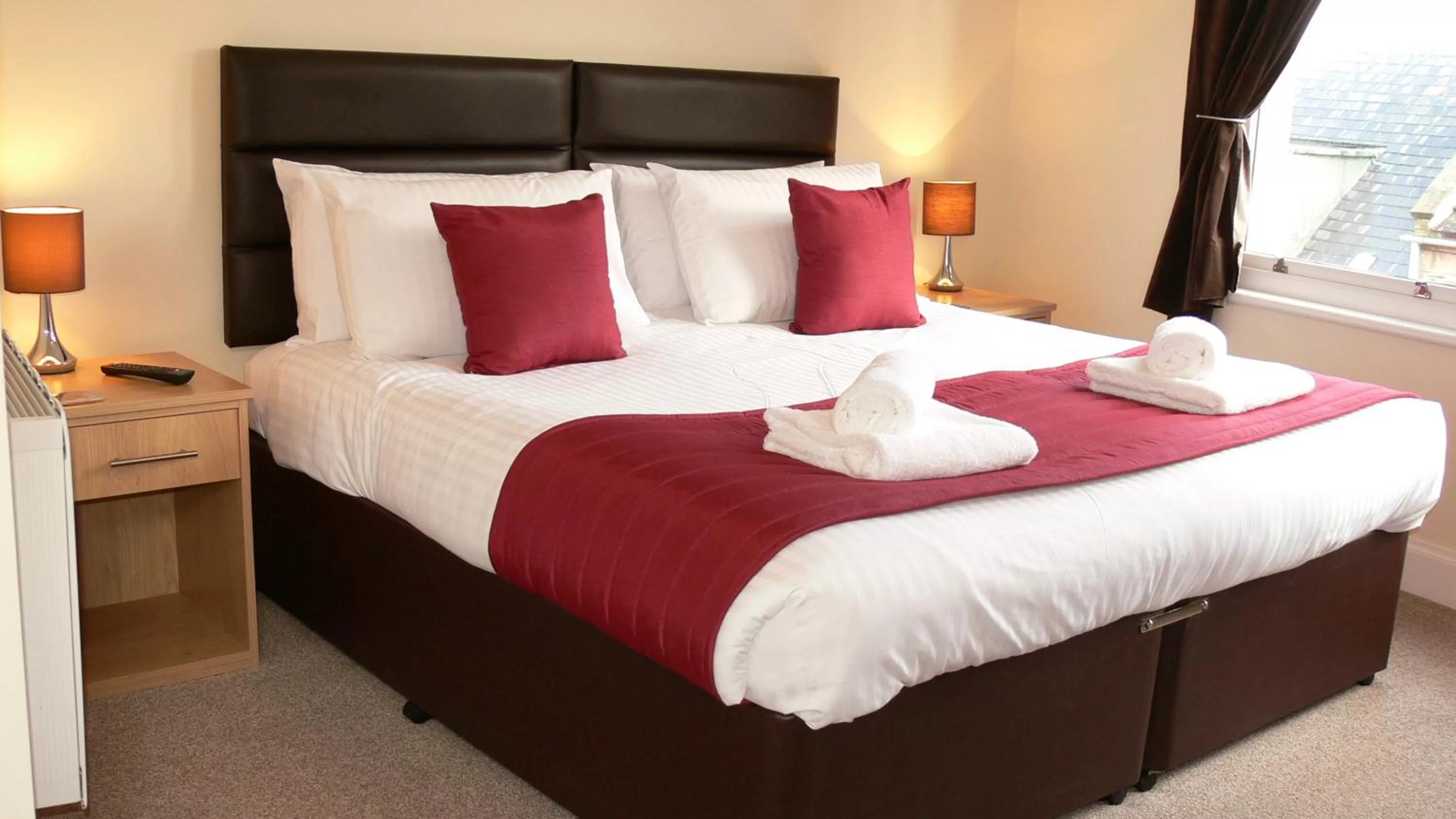 Bedroom, Bed in The Home Arms Guesthouse