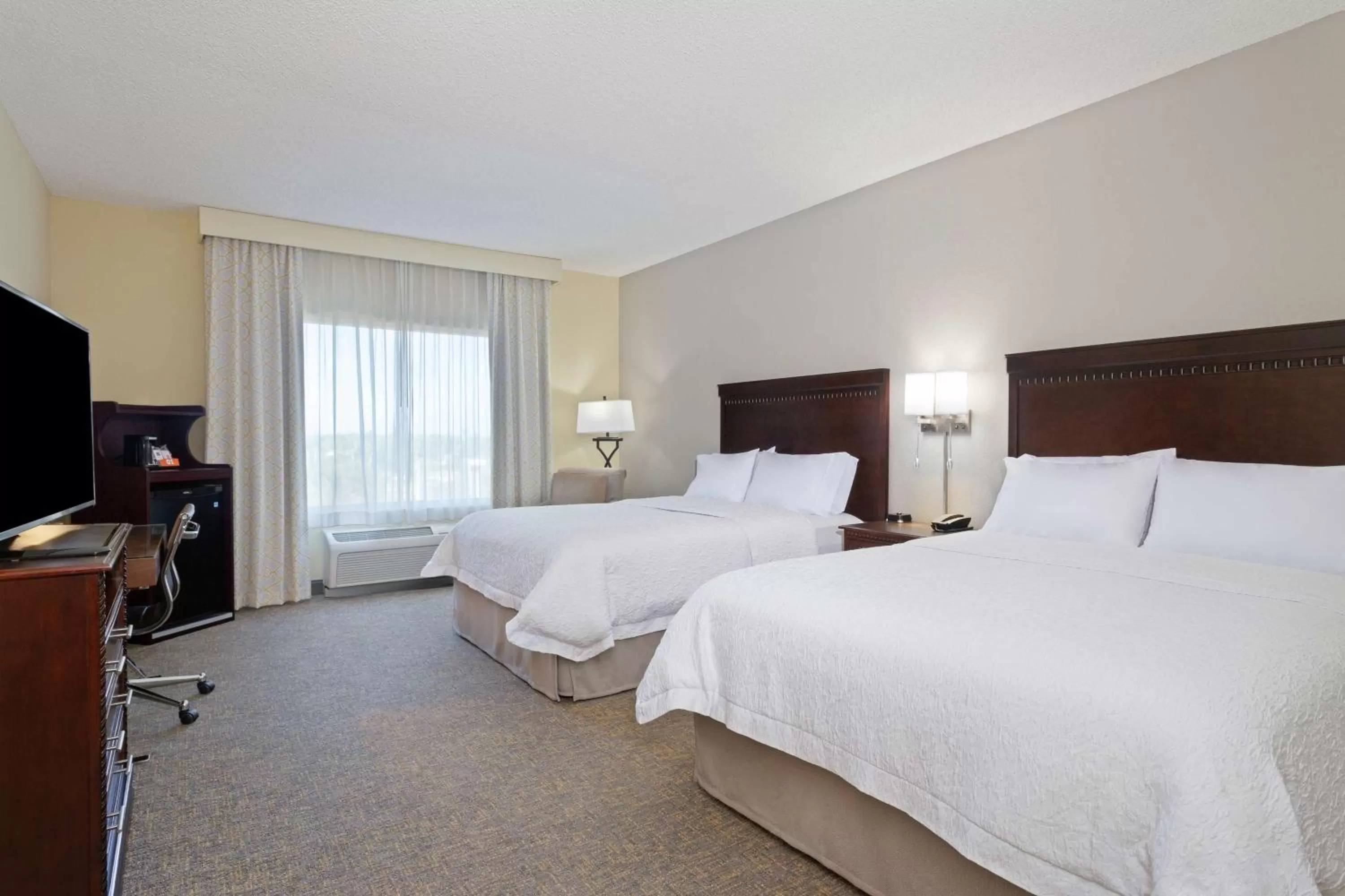 Bedroom, Bed in Hampton Inn & Suites Wellington