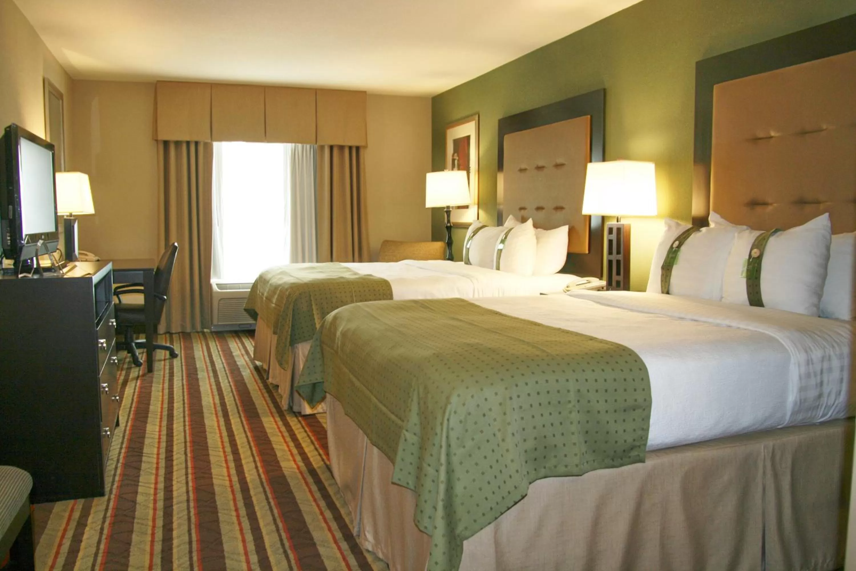 Queen Room with Two Queen Beds - Hearing Accessible in Holiday Inn Blytheville, an IHG Hotel