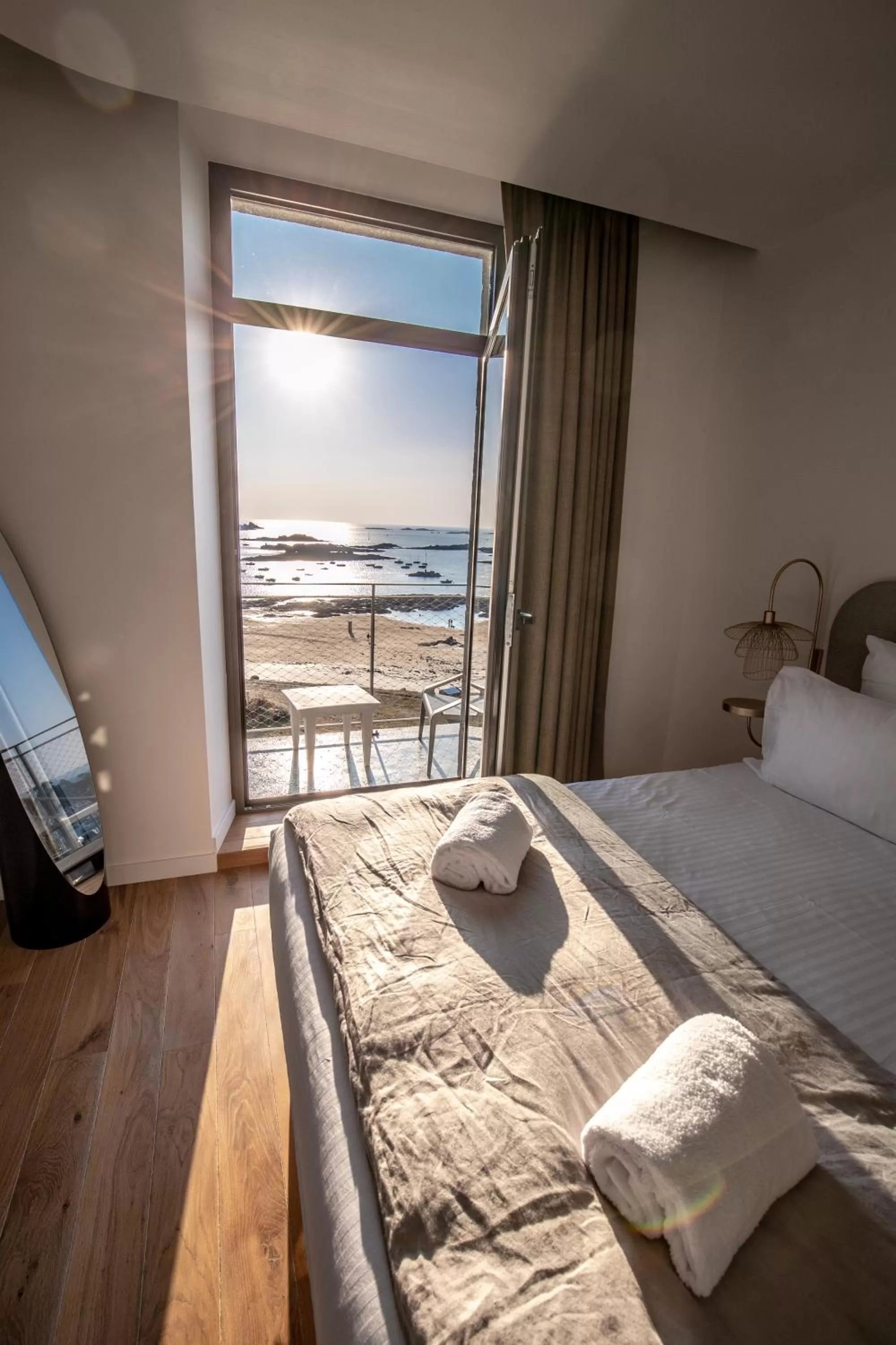 Balcony/Terrace, Bed in Pavillon de la plage