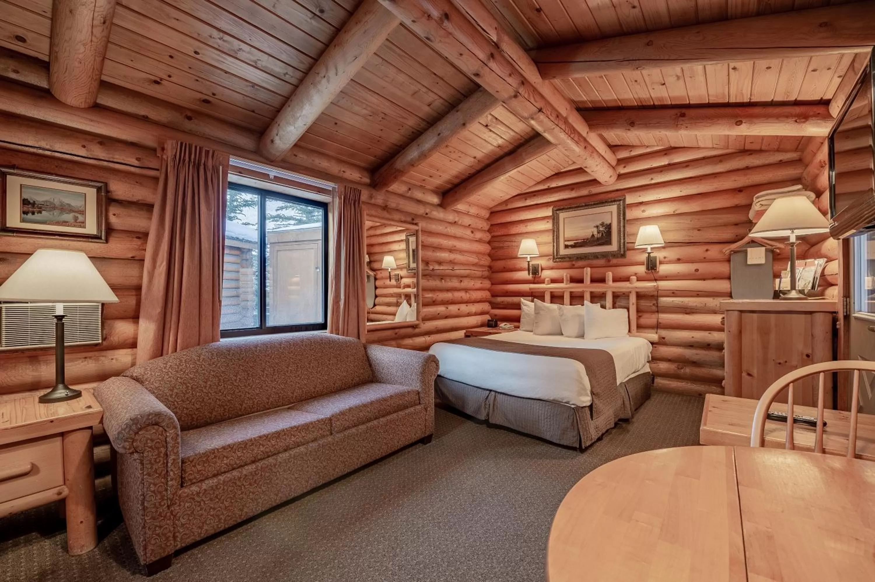 Bed in Cowboy Village Resort